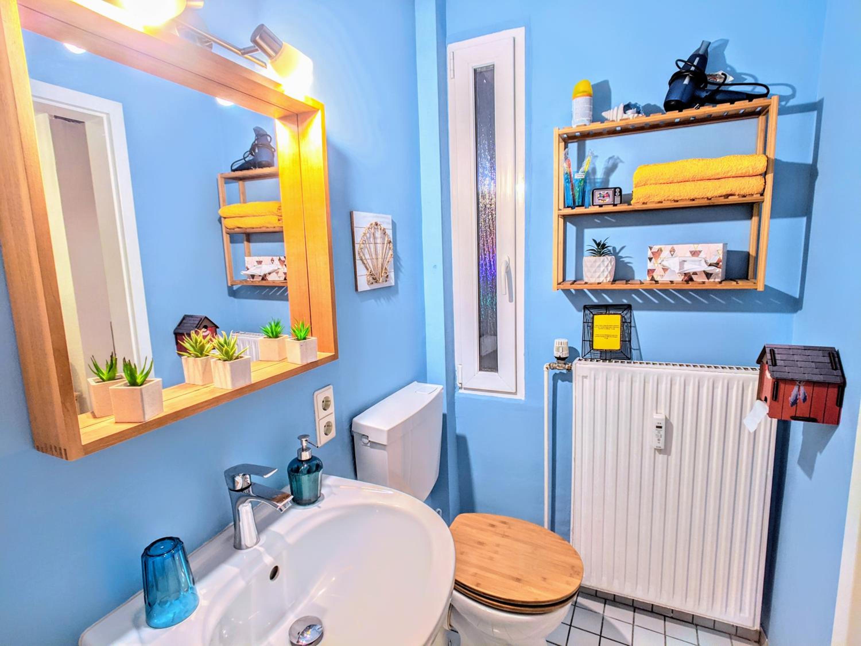 One-Bedroom Apartment - Photo 25