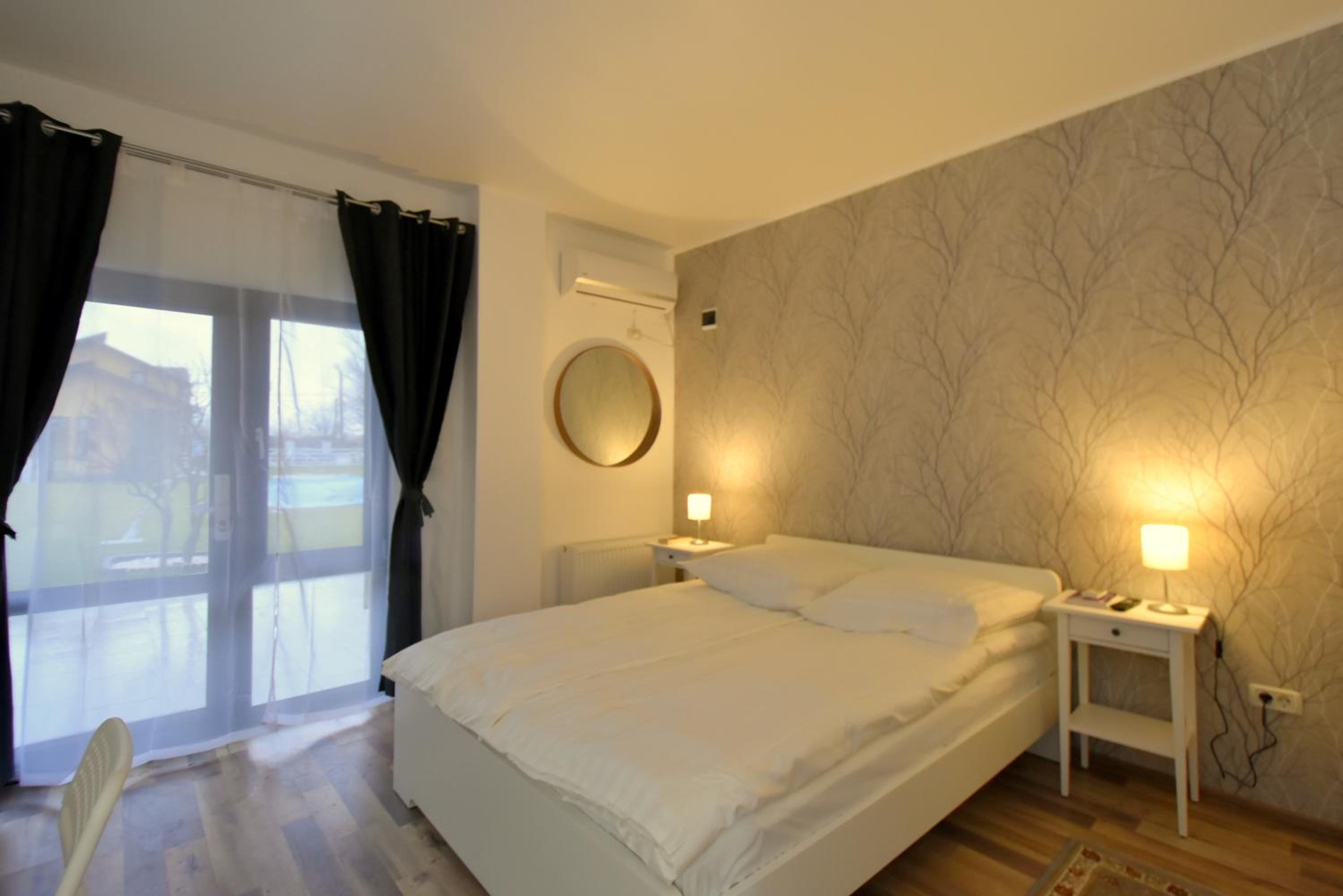 One-Bedroom Apartment - Photo 10