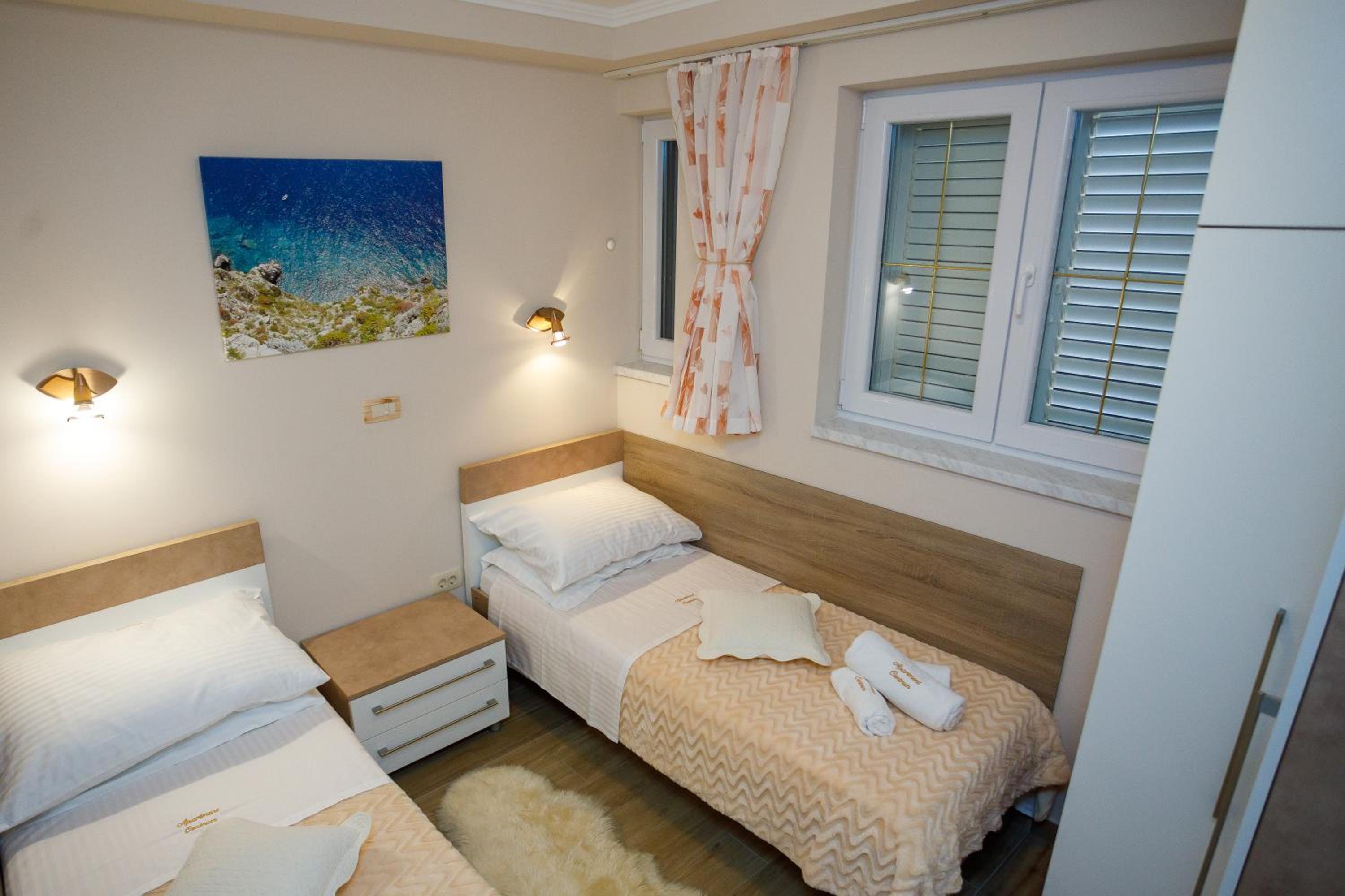 Two-Bedroom Apartment with Balcony - Photo 35