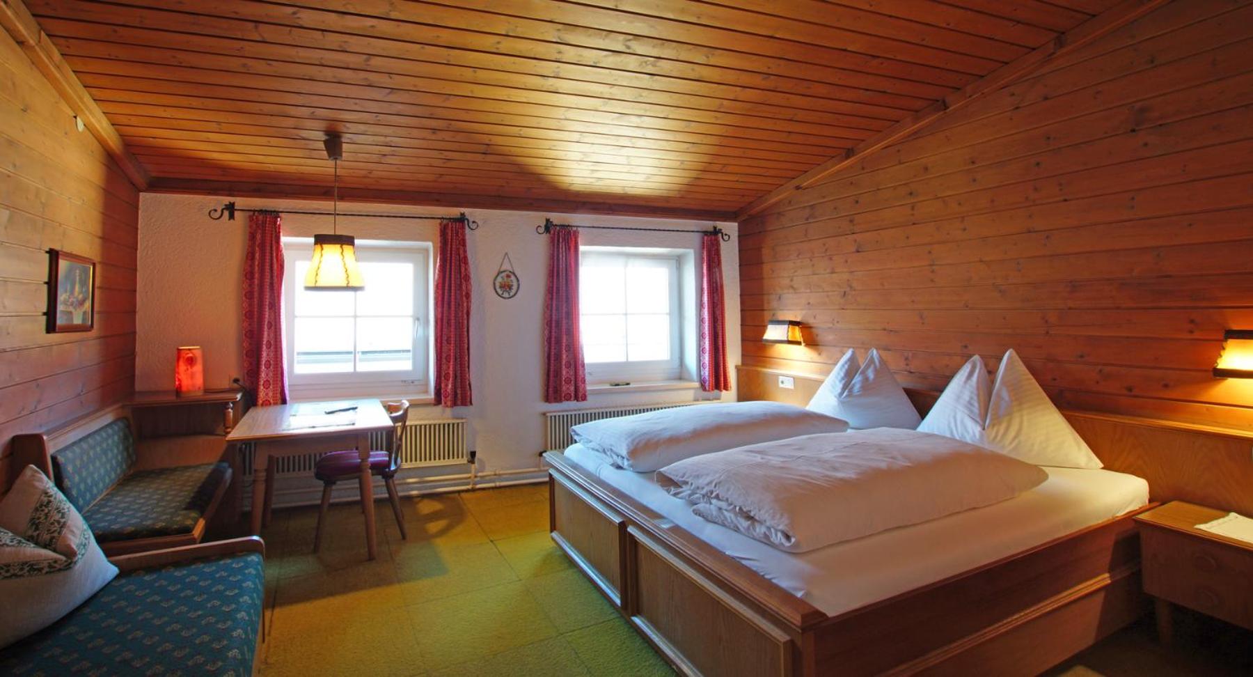 Classic Triple Room photo 2