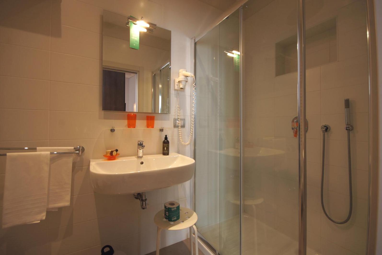 Luxury Quadruple Room photo 3