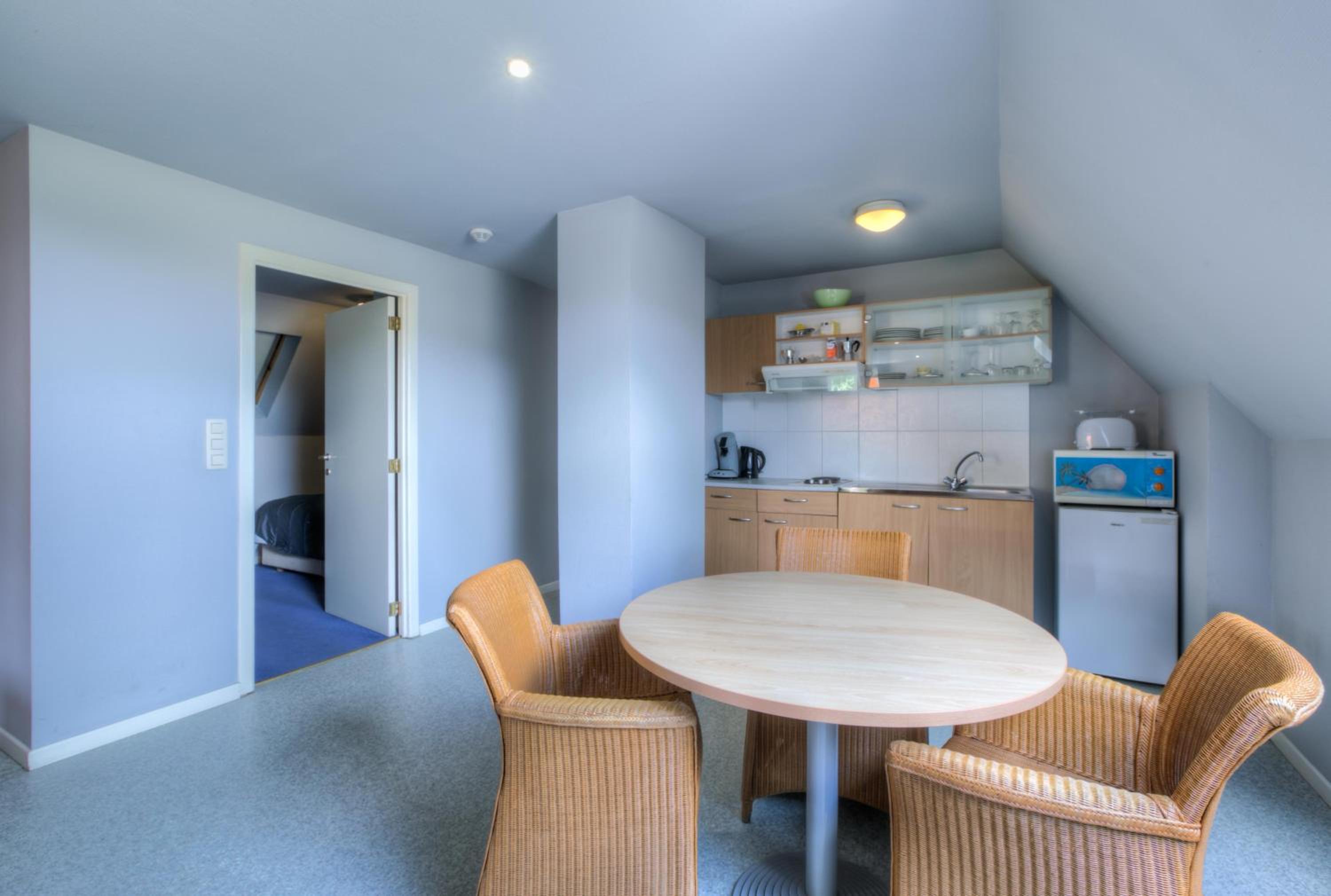Two-Bedroom Apartment - Photo 5