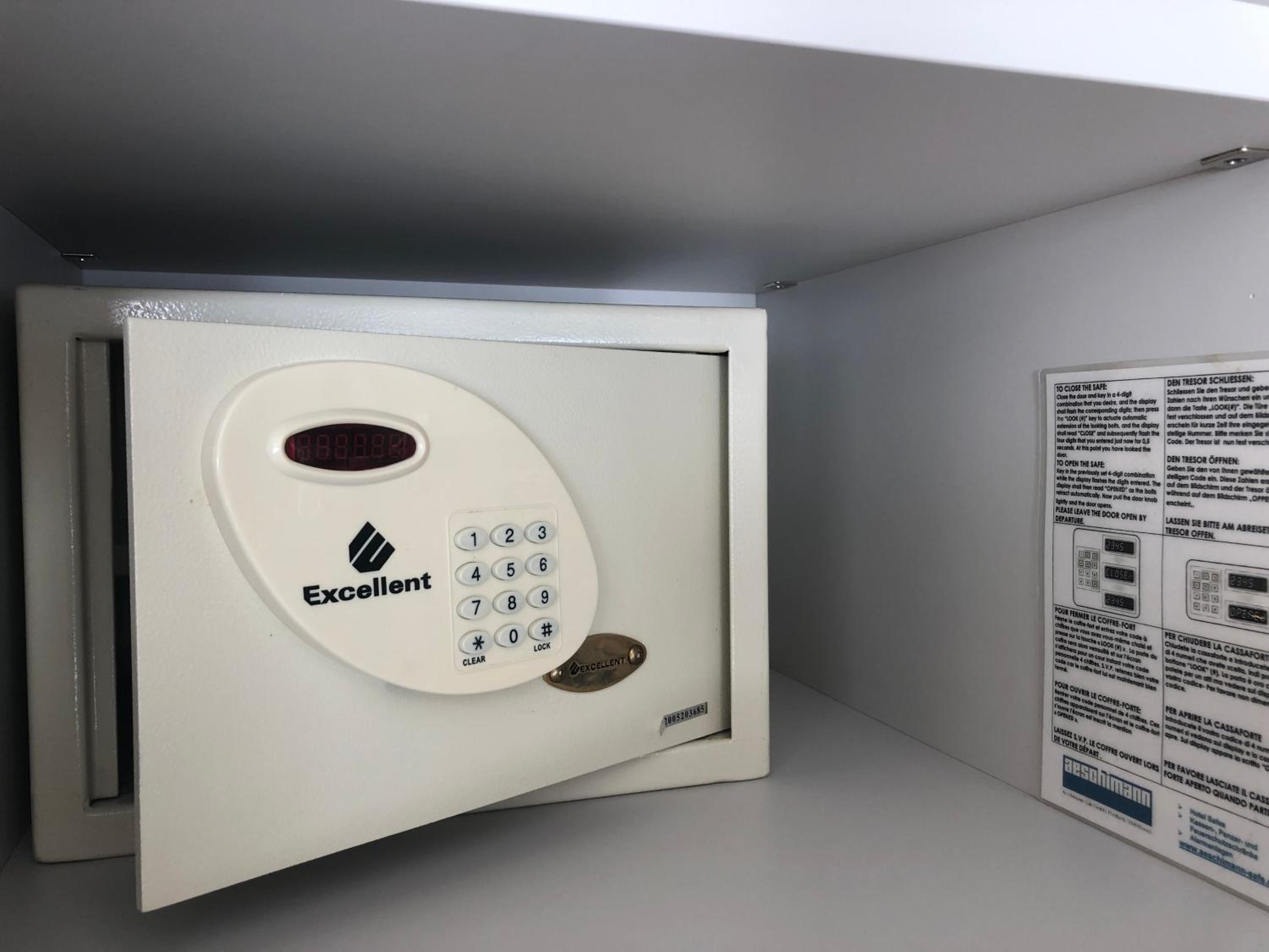Superior Twin Room with A/C (19m2) photo 3