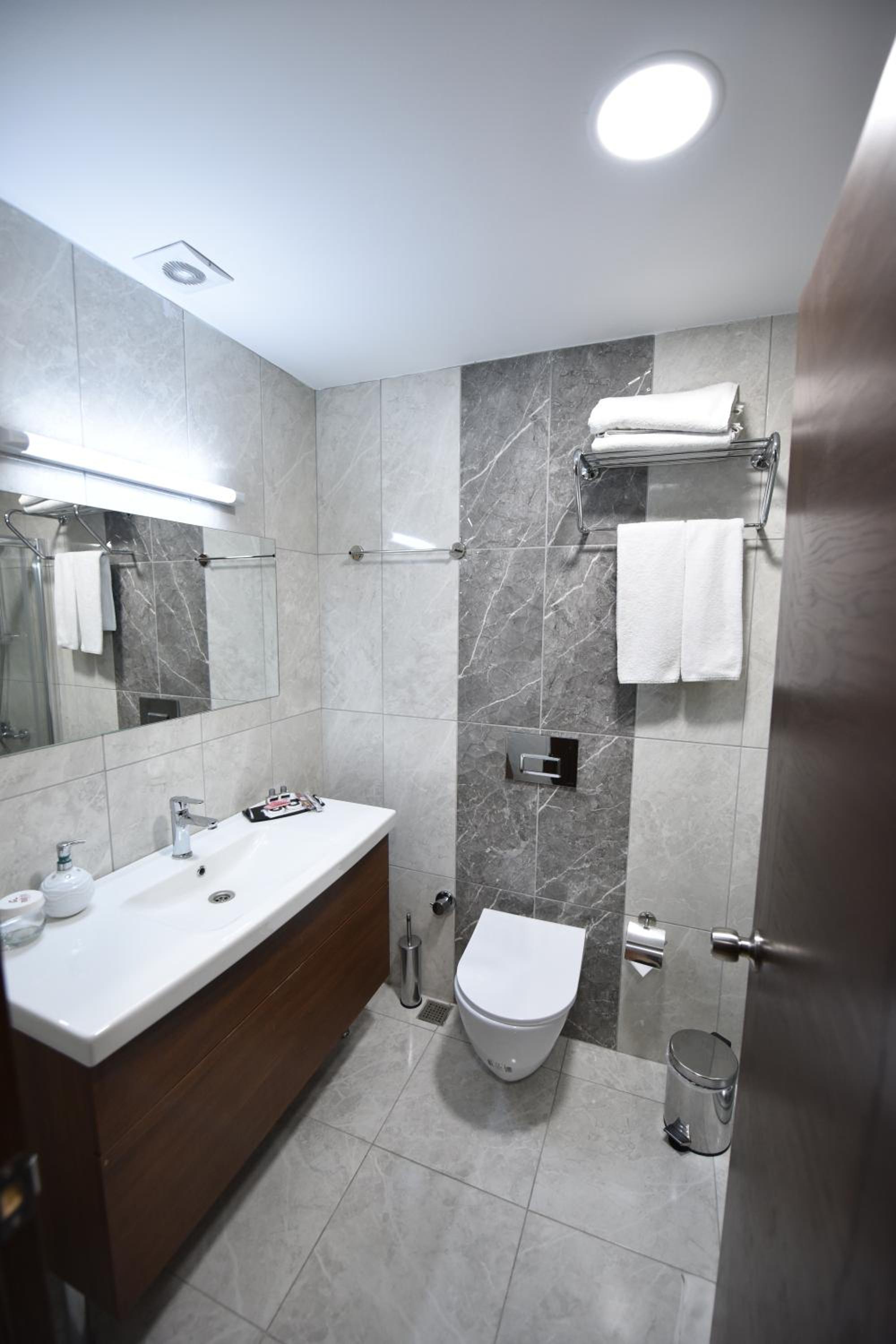 Deluxe Double or Twin Room photo 3