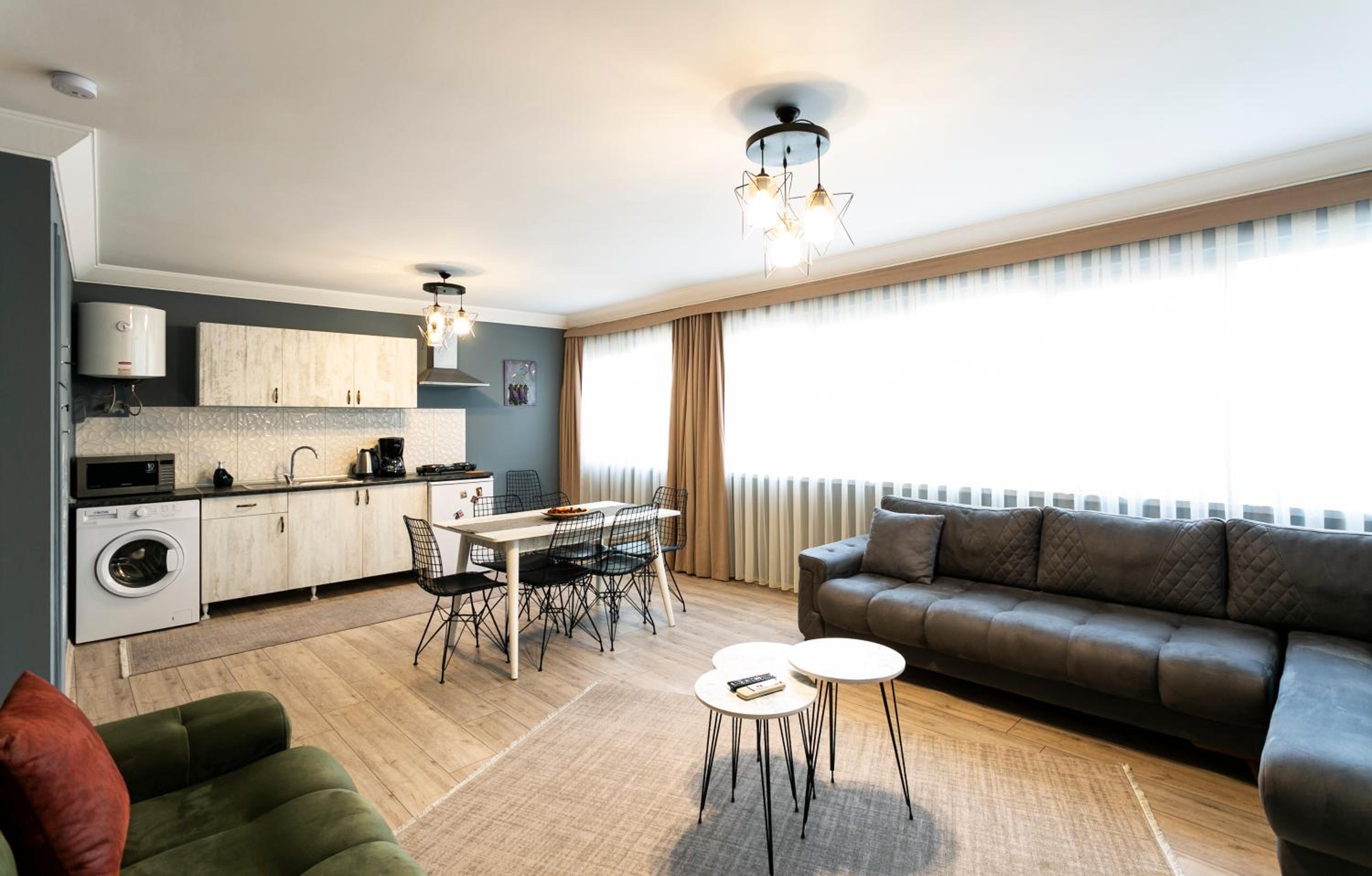 Deluxe Apartment photo 3