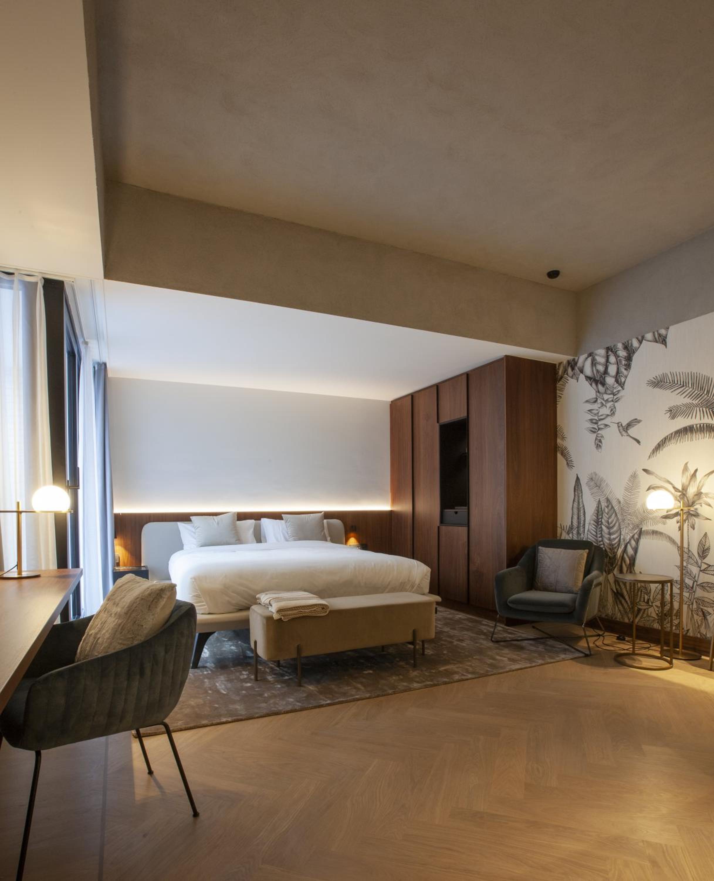 Deluxe Double Room with Balcony