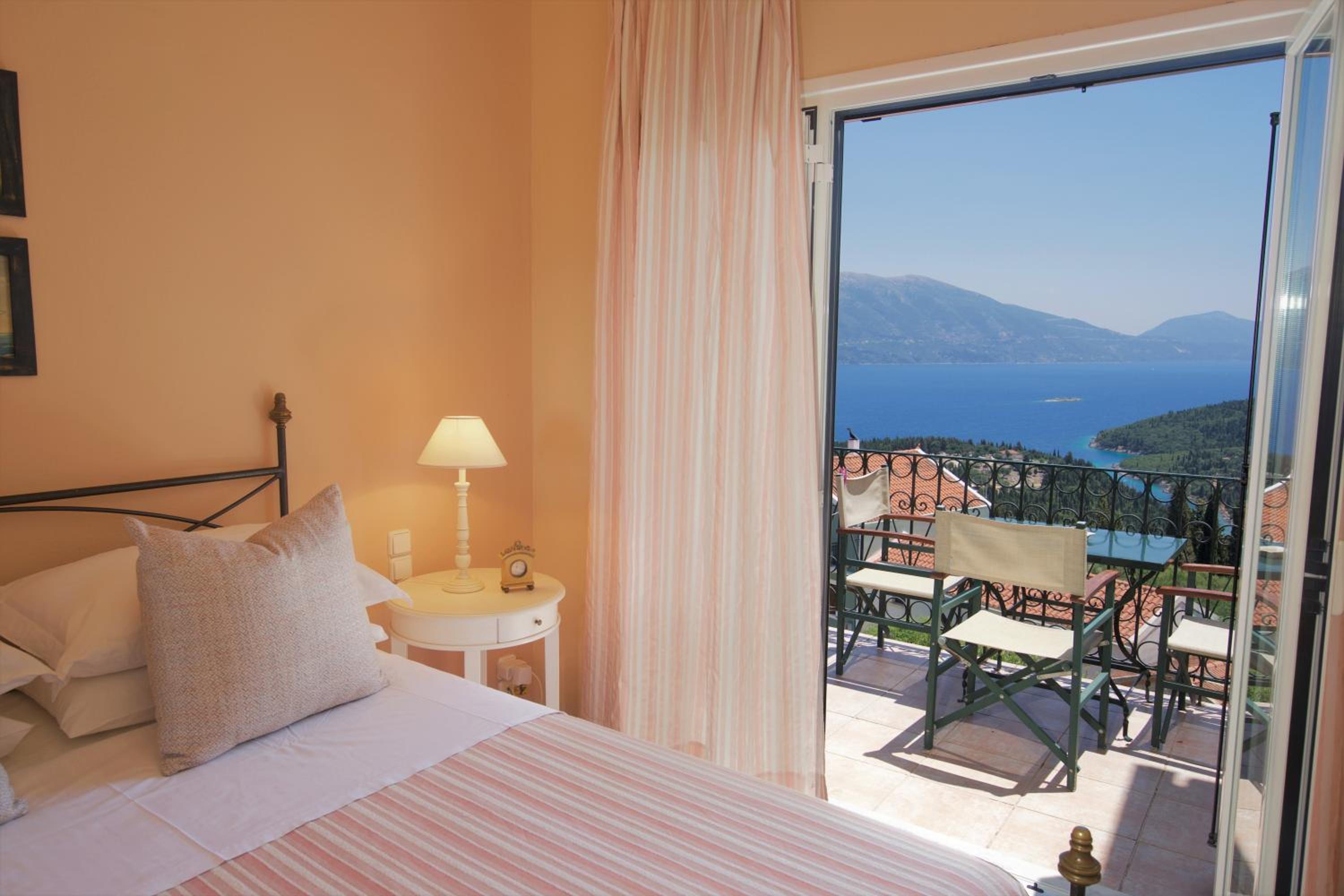  Superior Room - Split Level with Sea View  photo 3