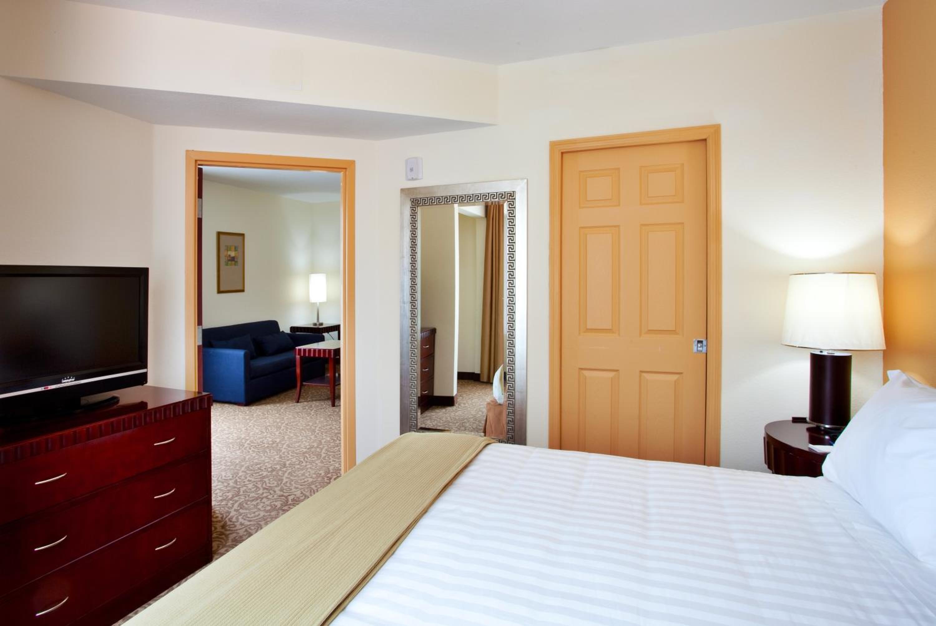 King Suite - Photo 1