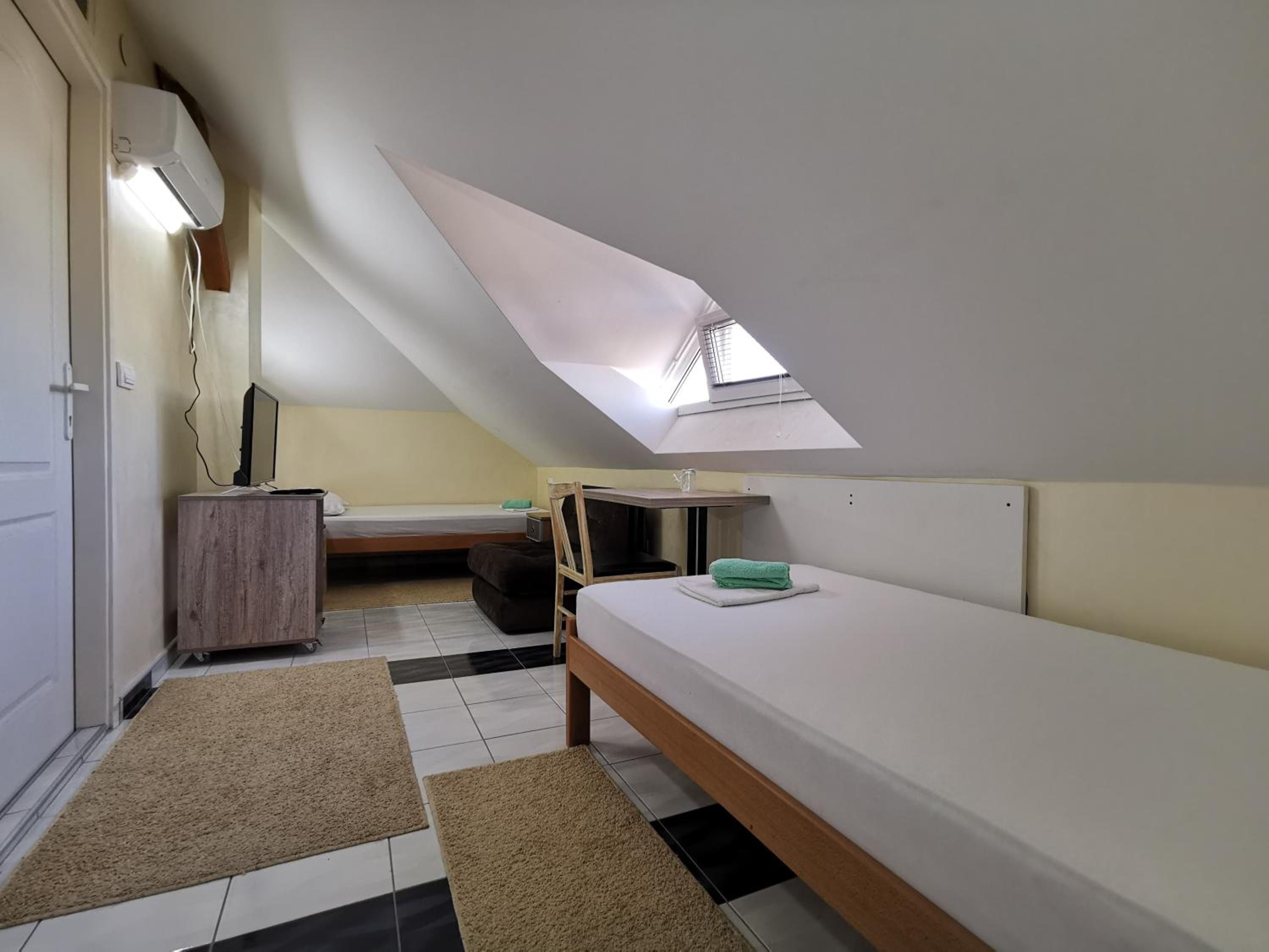 Twin Room photo 2