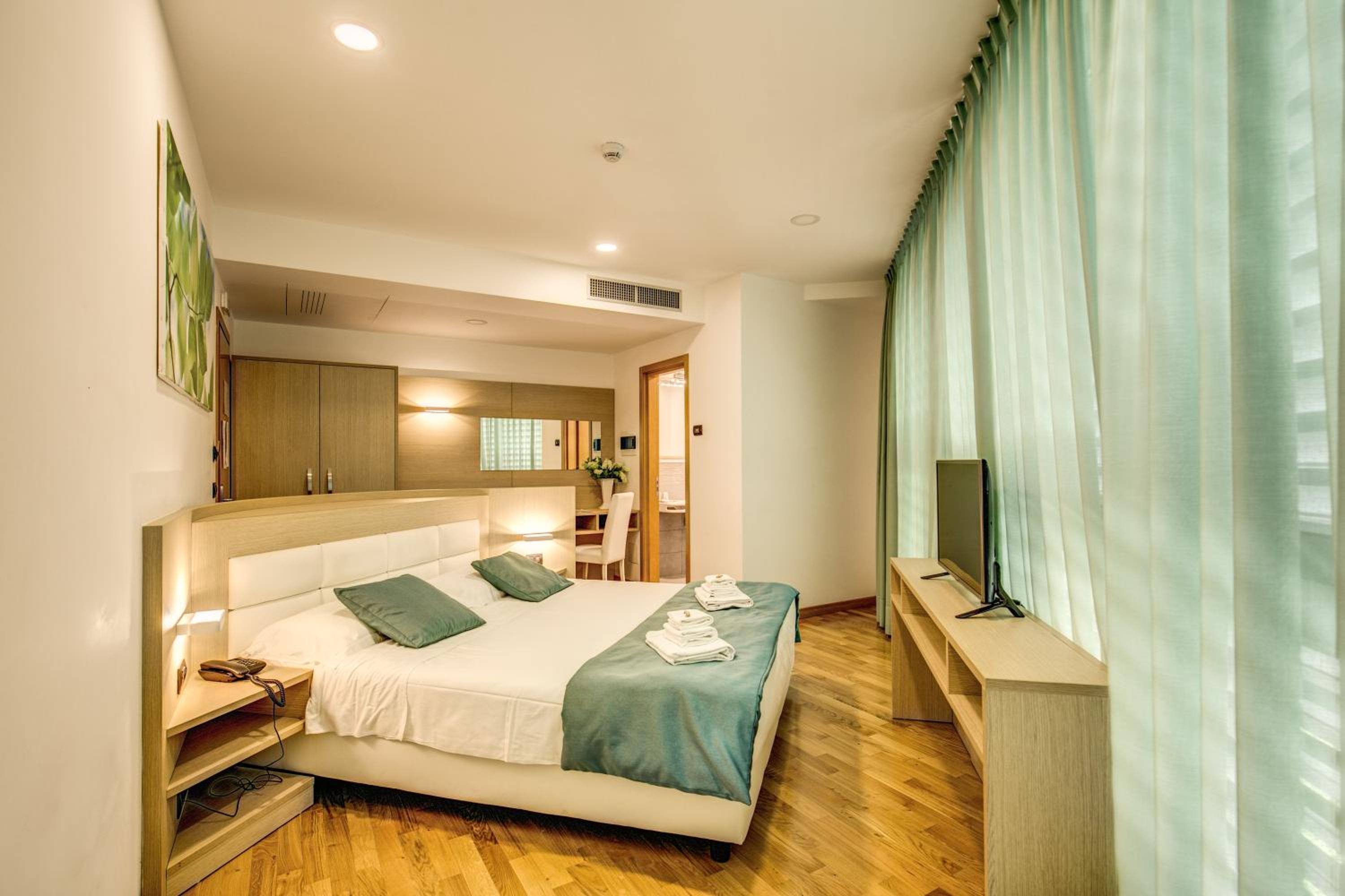 Superior Double or Twin Room photo 1