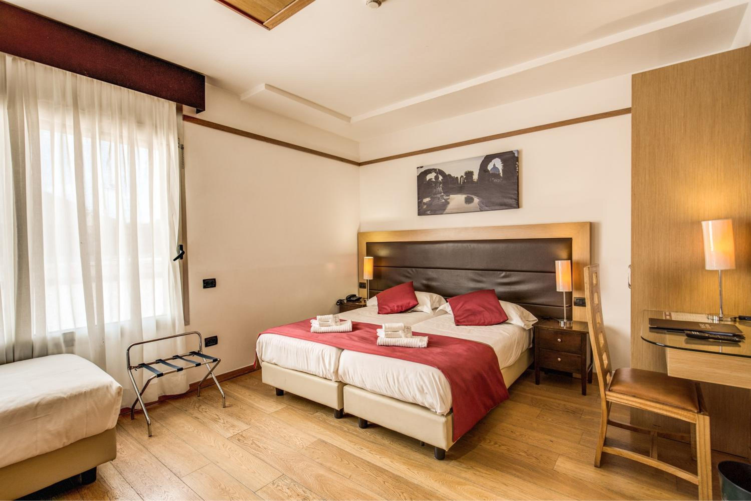 Standard Triple Room photo 1