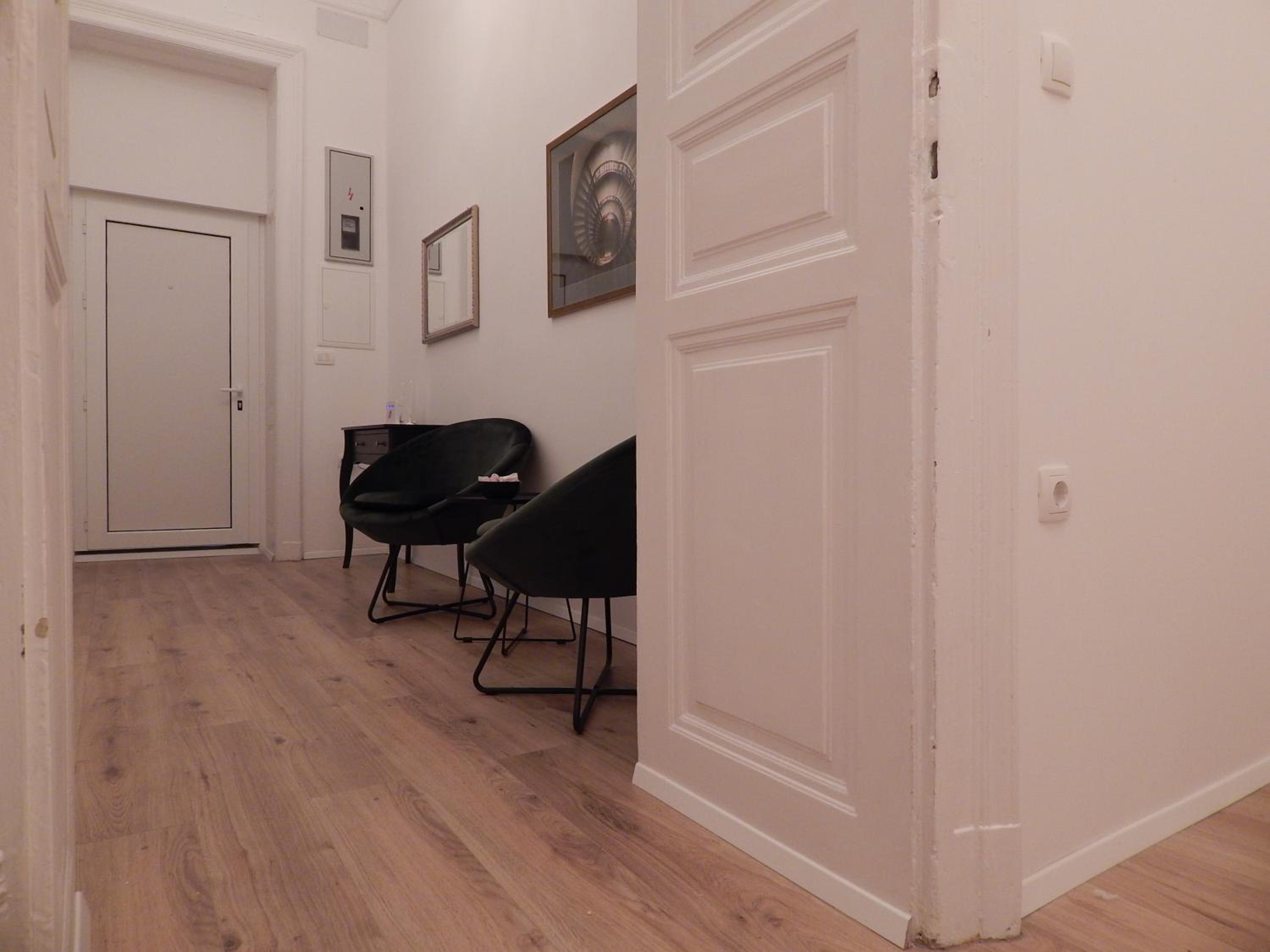 Deluxe Studio - Photo 3