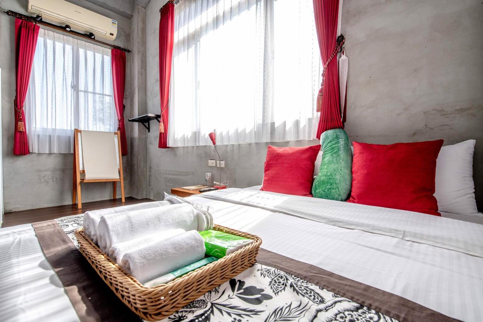 Double Room with Private Bathroom photo 3