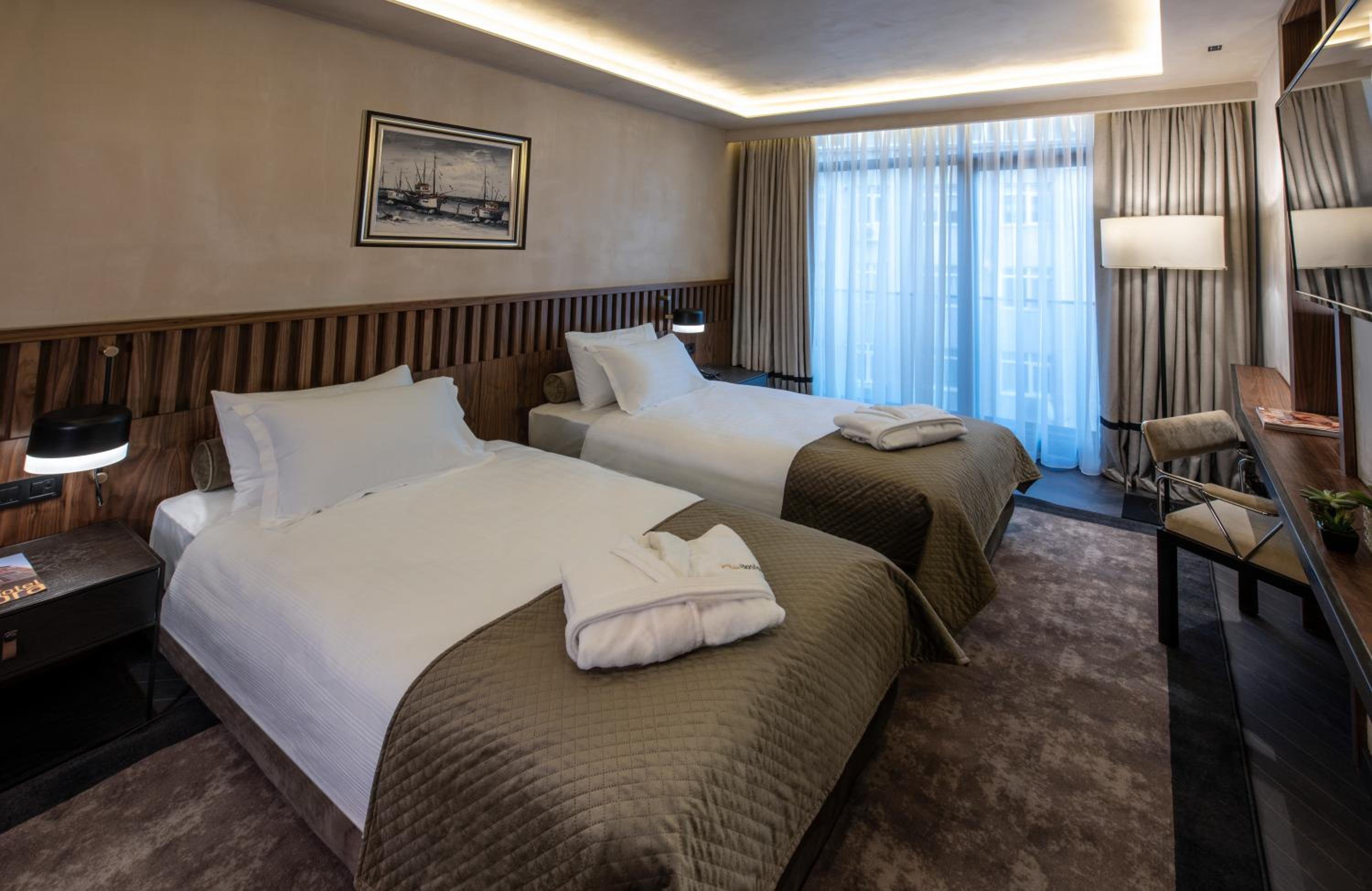 Standard Double or Twin Room photo 2