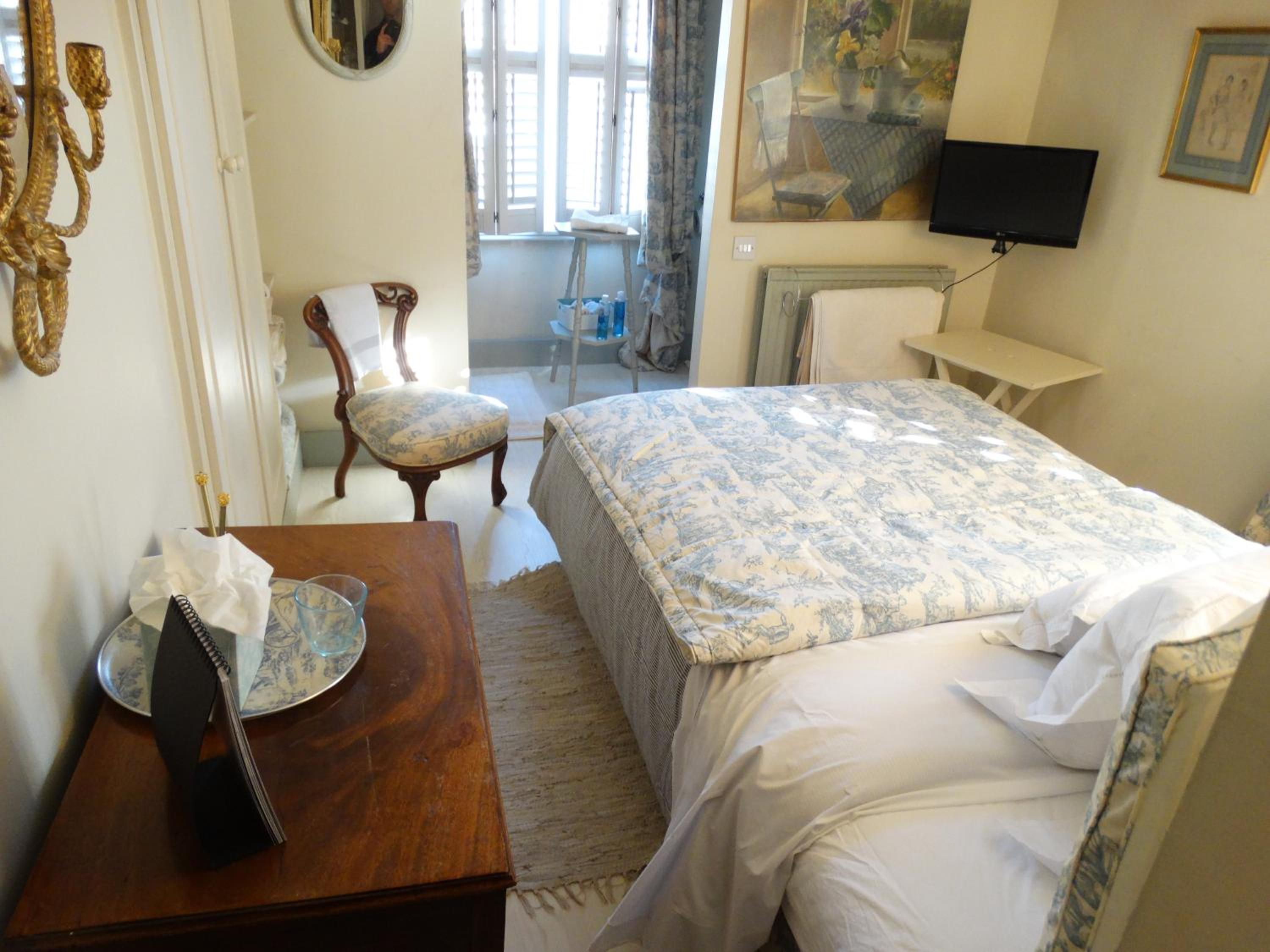 Single Room with Shower photo 2