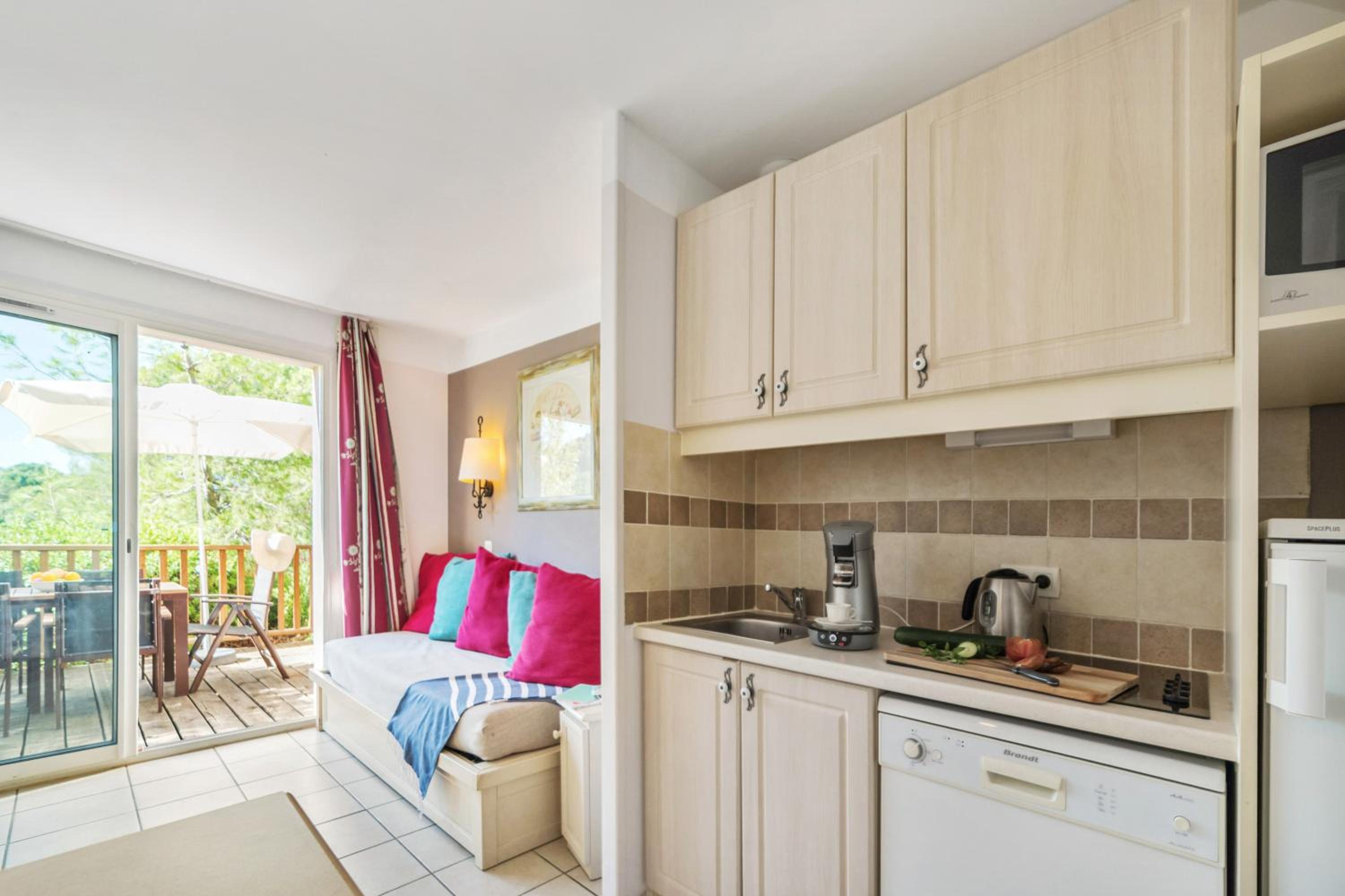 Two-Bedroom Duplex House with Large Terrace (6 People) photo 3