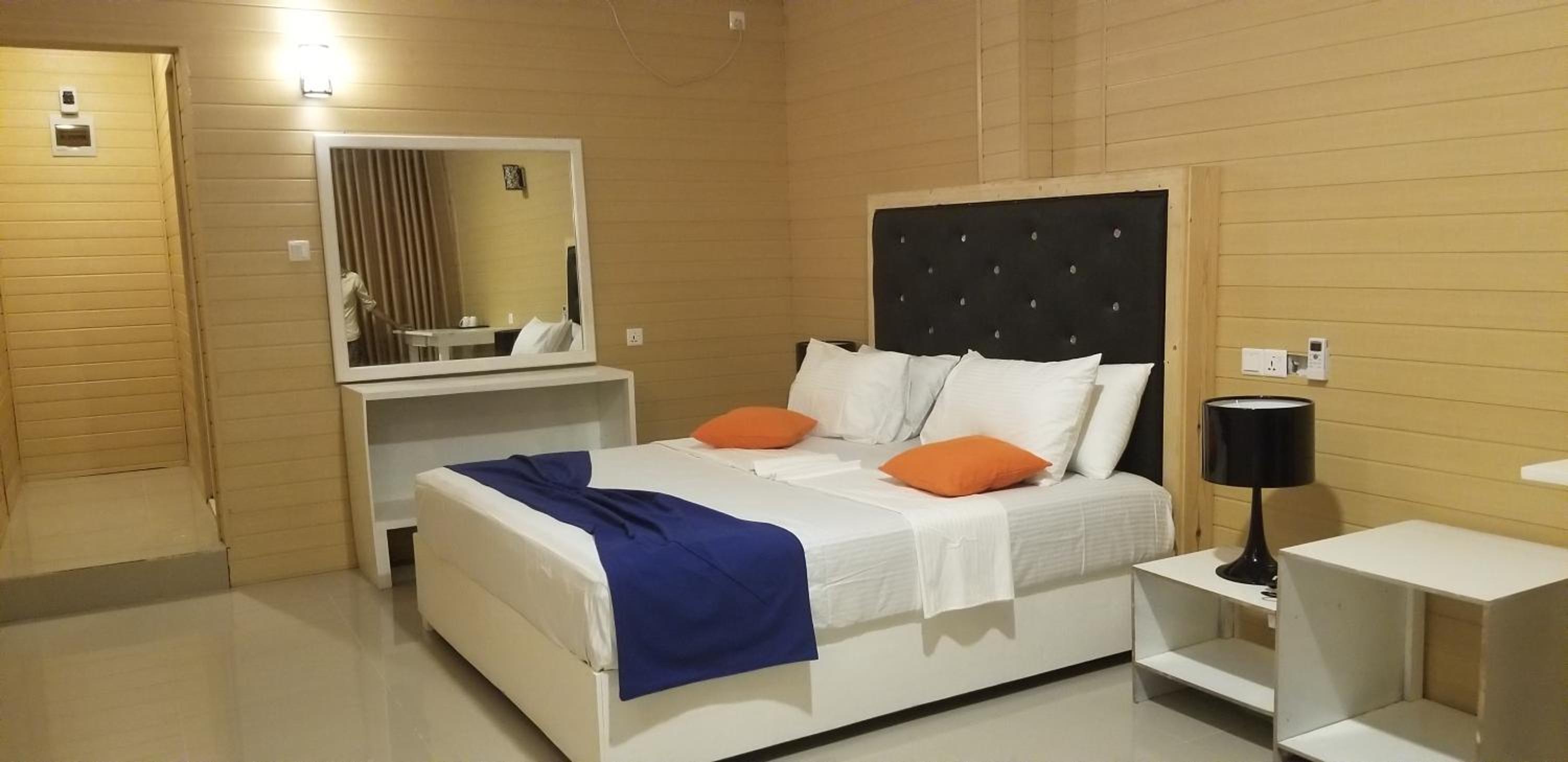 Deluxe Double Room with Sea View - Photo 20