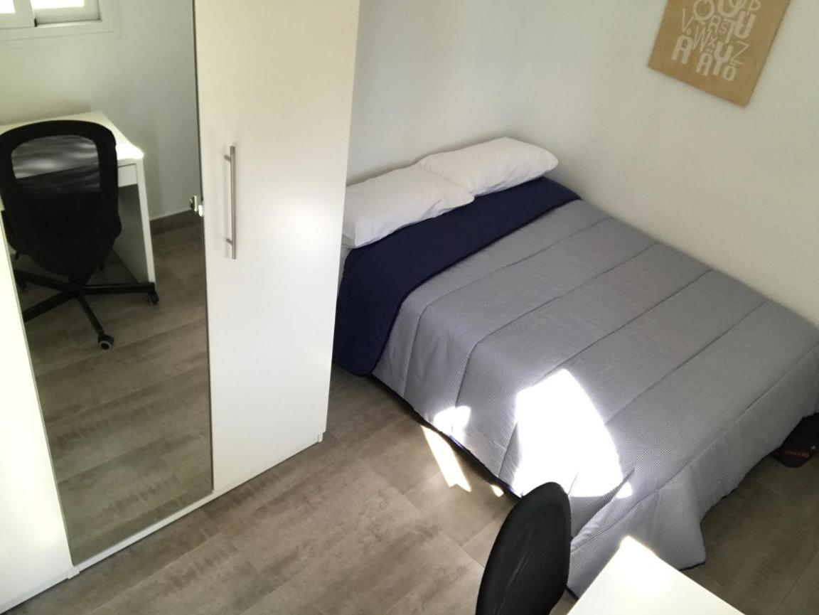 Three-Bedroom Apartment - Photo 2
