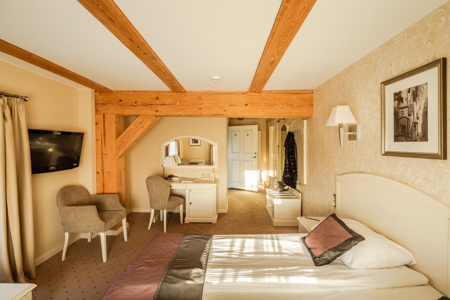 Standard Double or Twin Room in Spichlerz building photo 3