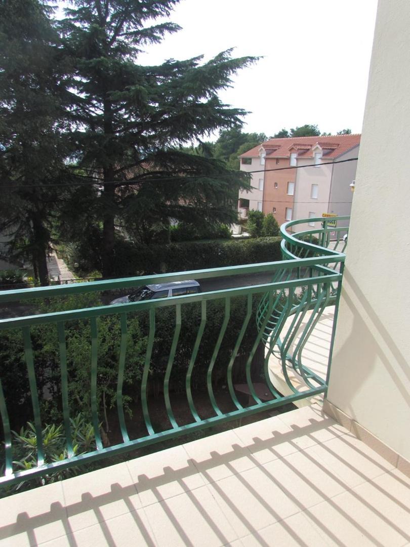 Apartment with Balcony photo 1