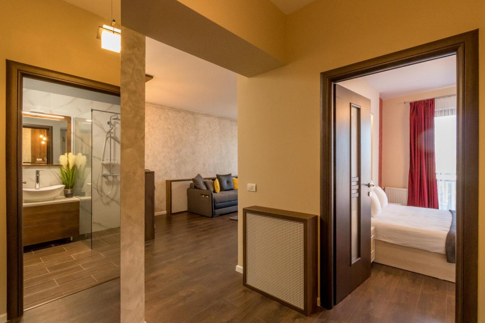 One-Bedroom Apartment - Photo 38