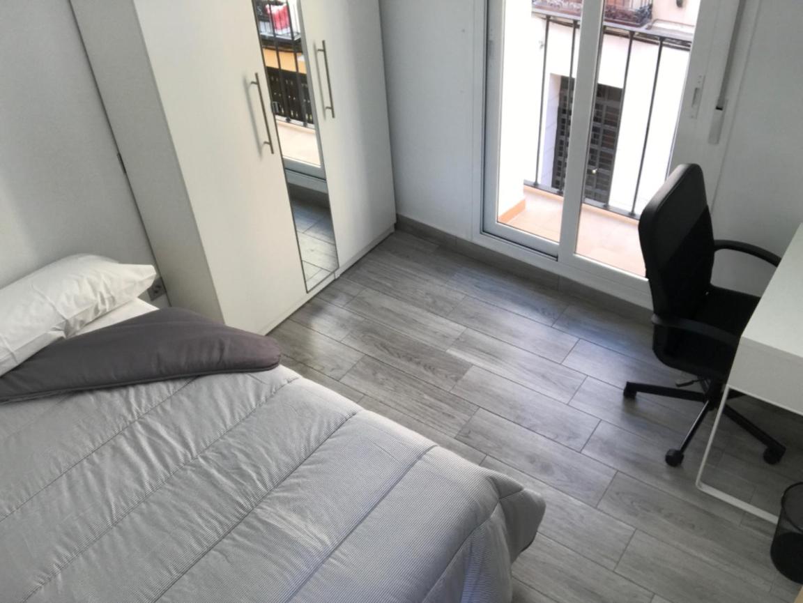 Three-Bedroom Apartment - Photo 19