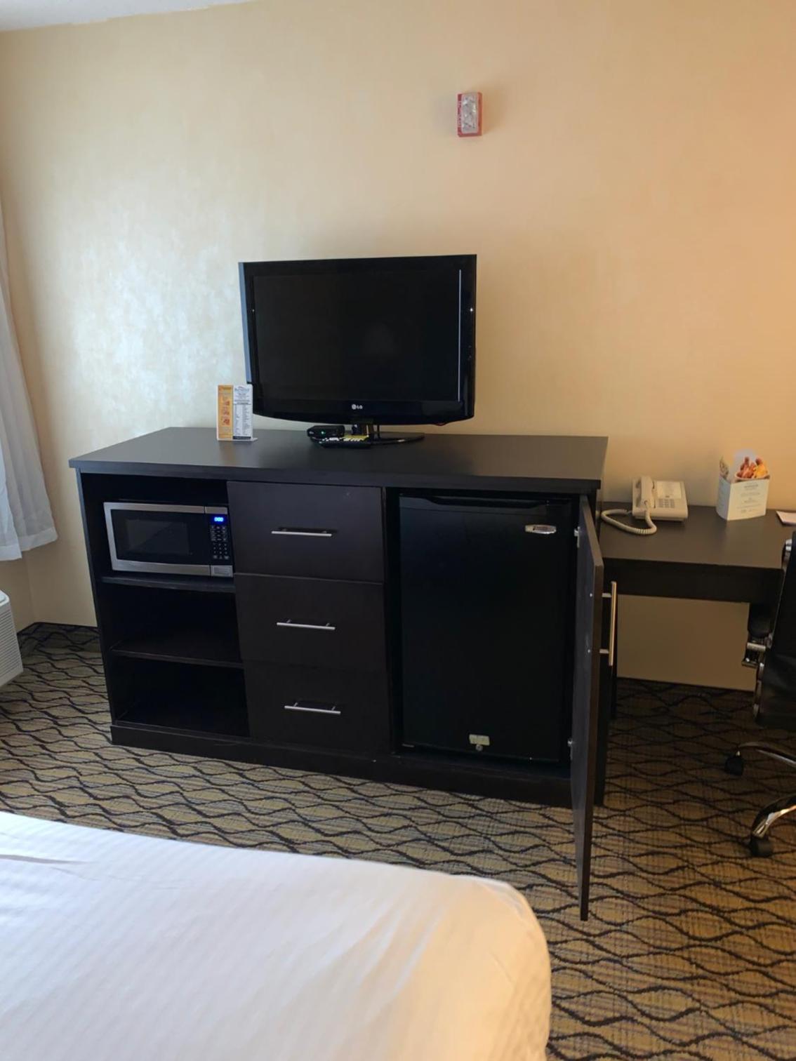 Queen Room - Disability Access/Non-Smoking - Photo 4