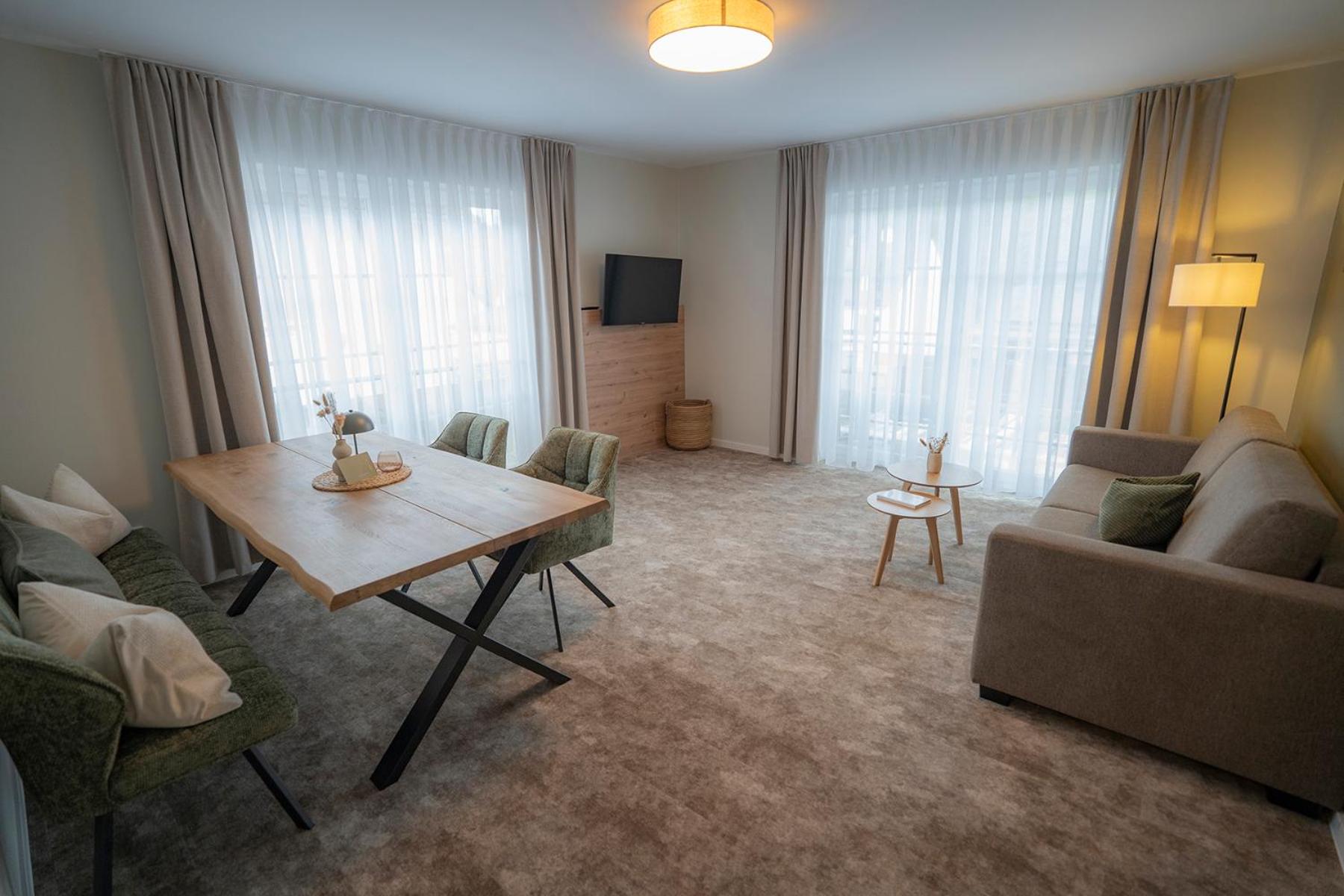 Deluxe Family Room - Annex