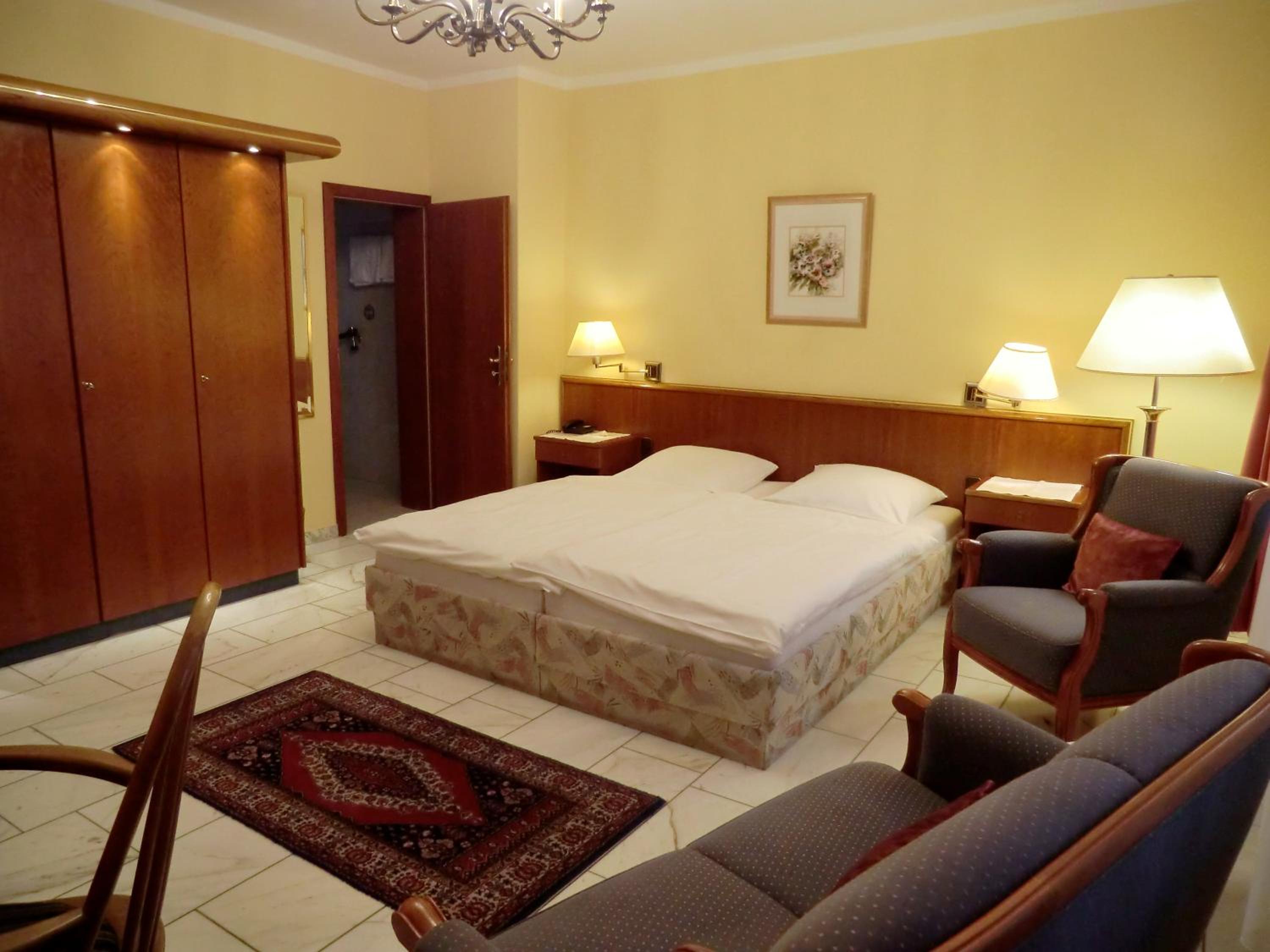 Standard Double Room photo 2