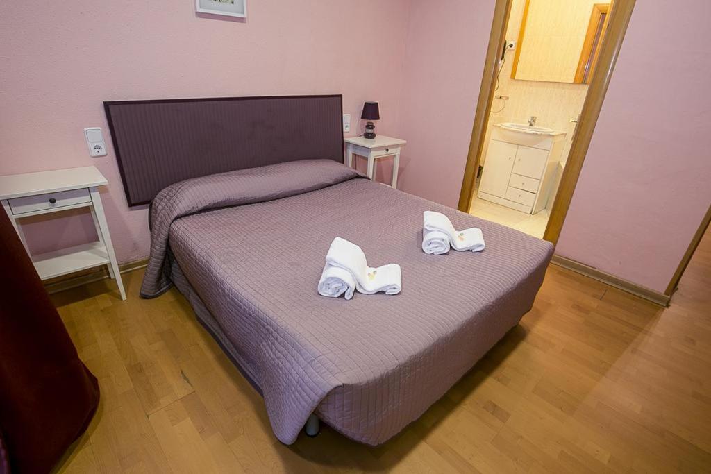 Quadruple Room with Private Bathroom photo 2