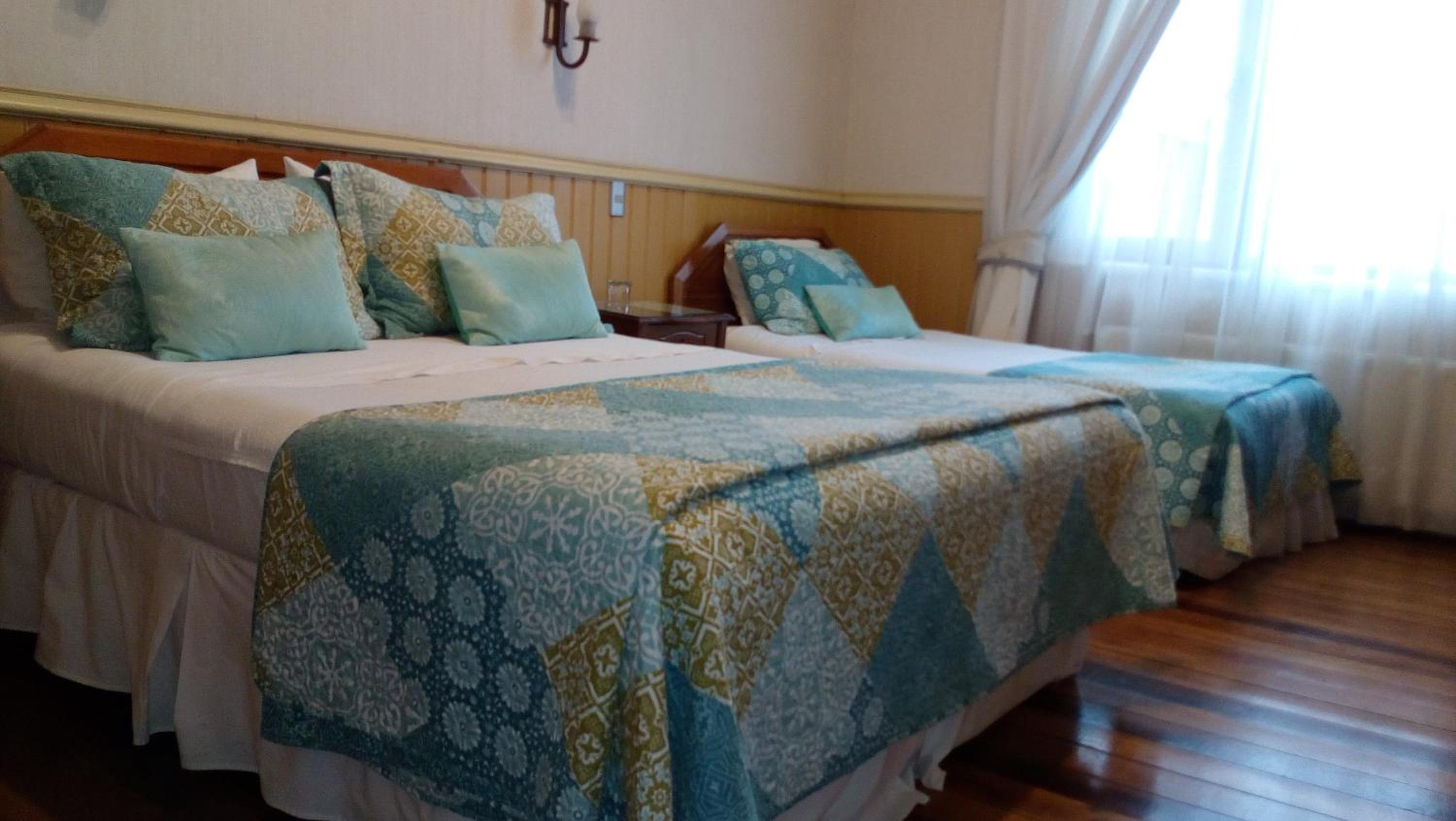 Standard Twin Room photo 1