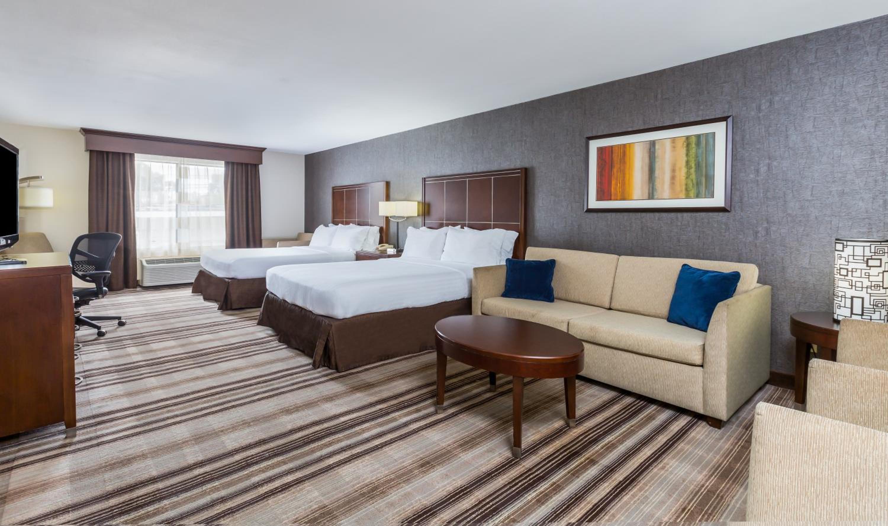 Queen Room with Two Queen Beds and Sofa Bed