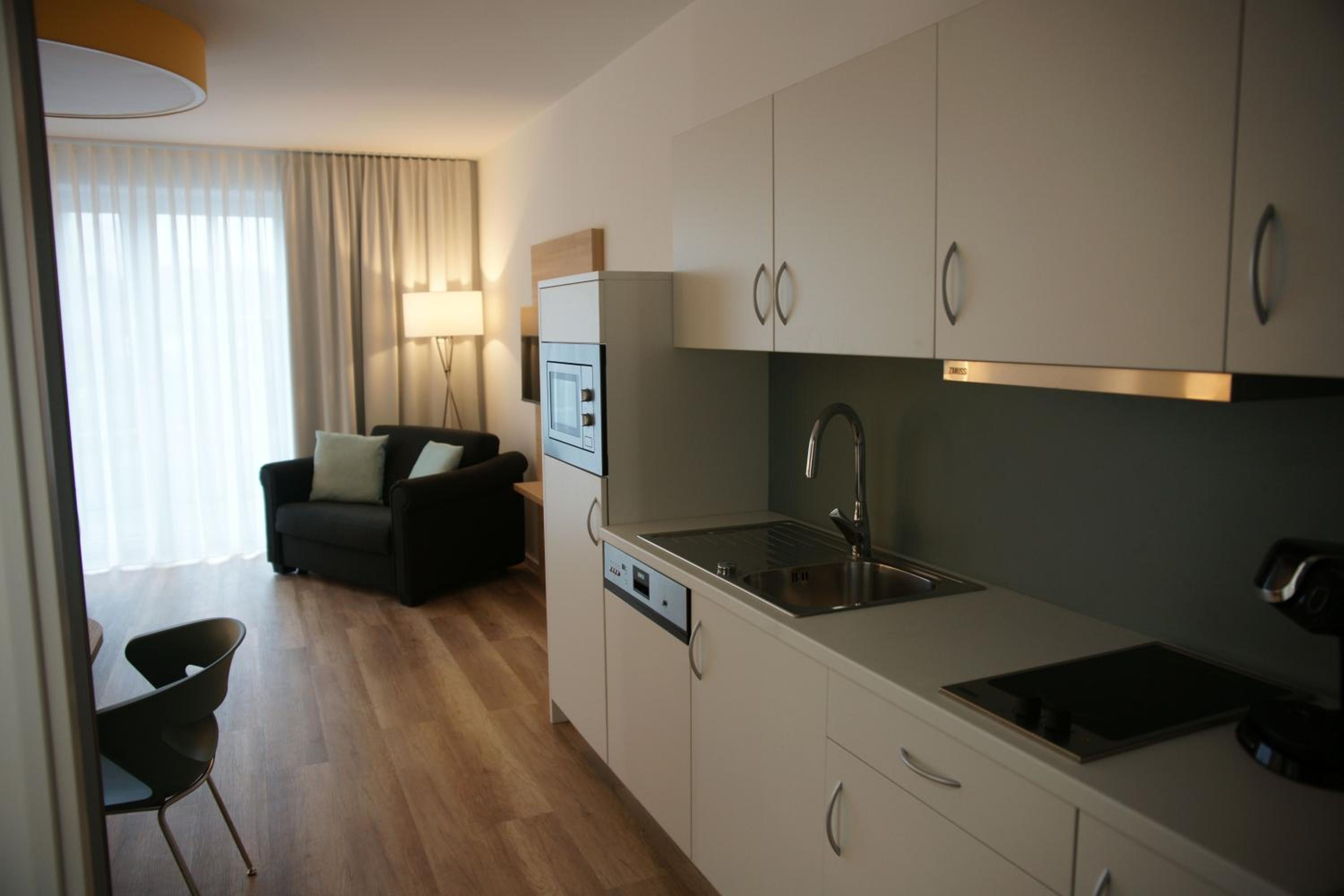Deluxe Double Room - Photo 7