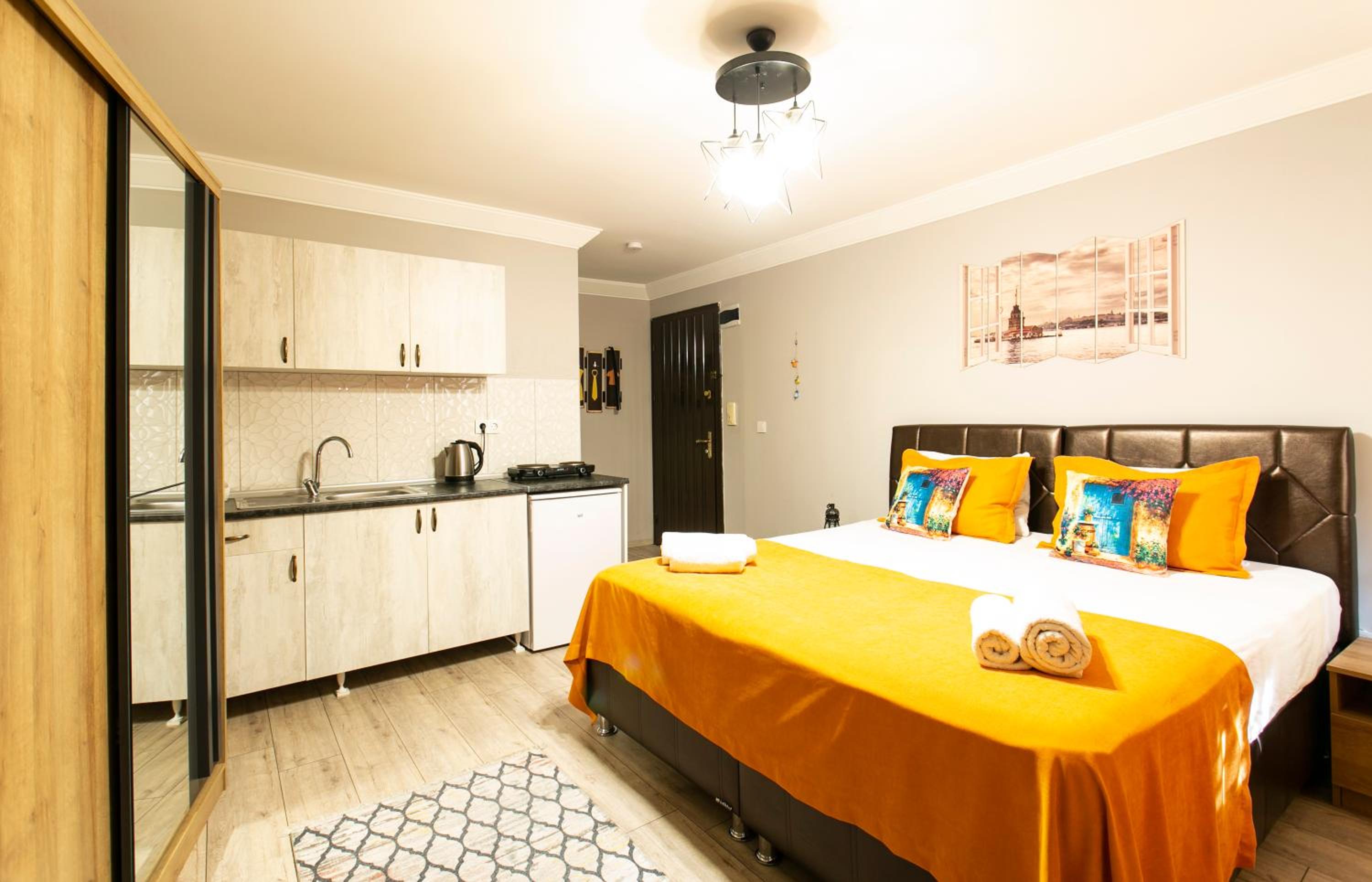 Studio Apartment photo 1