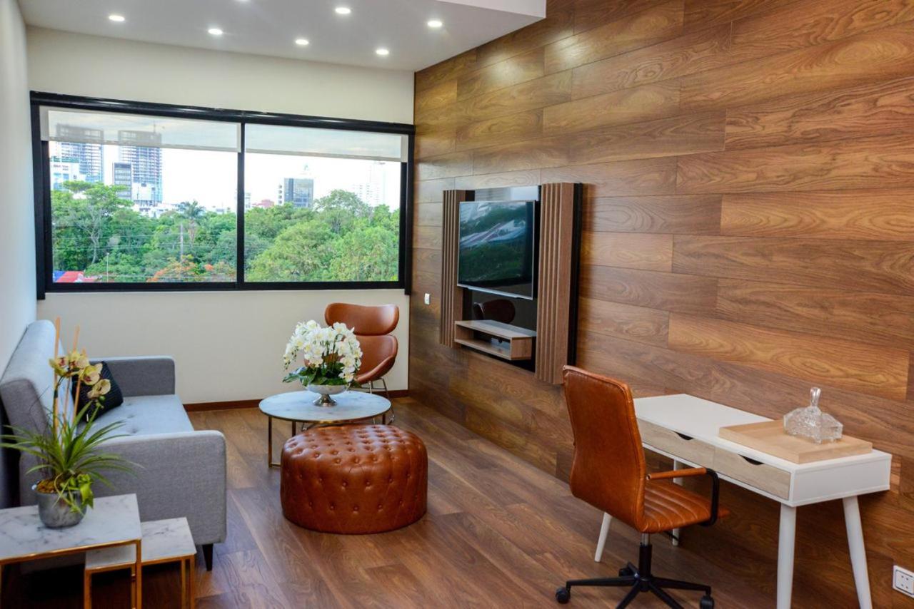 Superior Two-Bedroom Apartment - Non-Smoking - Photo 7