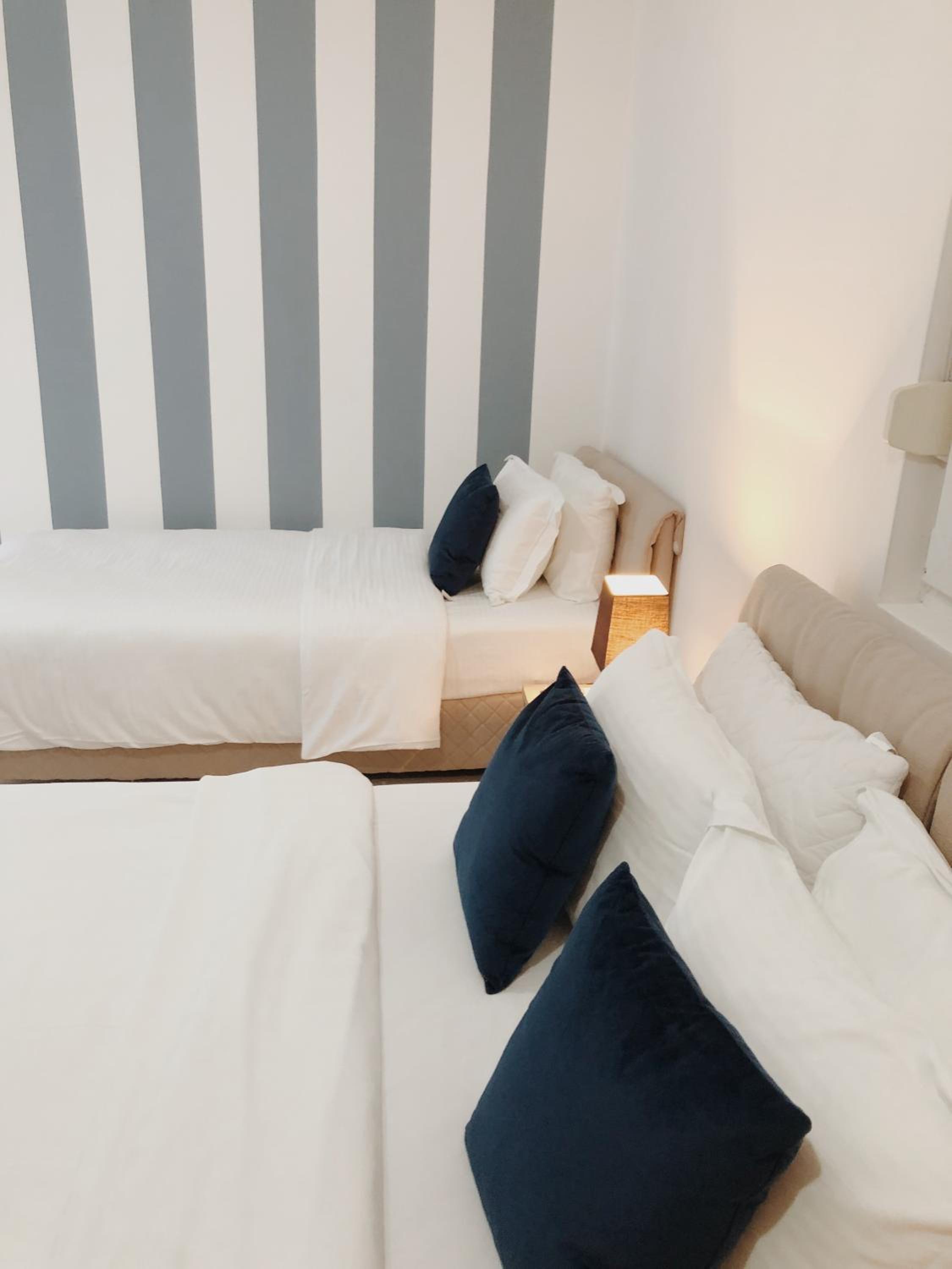 Two-Bedroom Apartment with Terrace - Photo 4