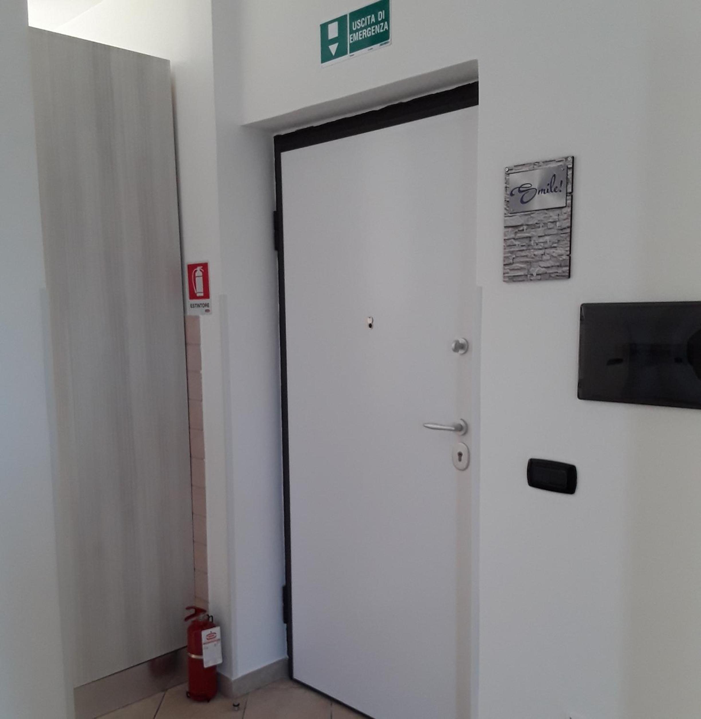Three-Bedroom Apartment - Photo 34
