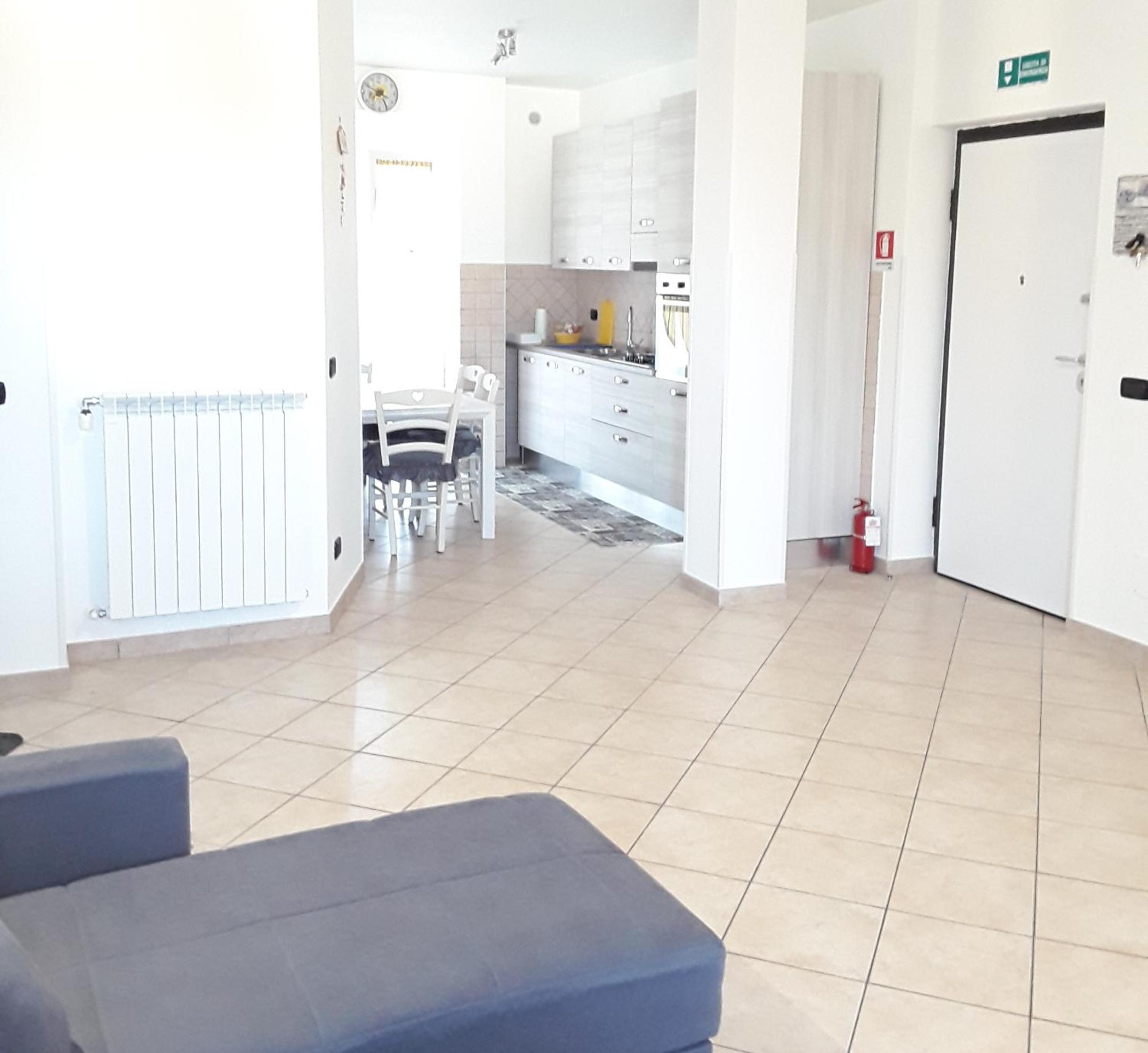 Three-Bedroom Apartment - Photo 36