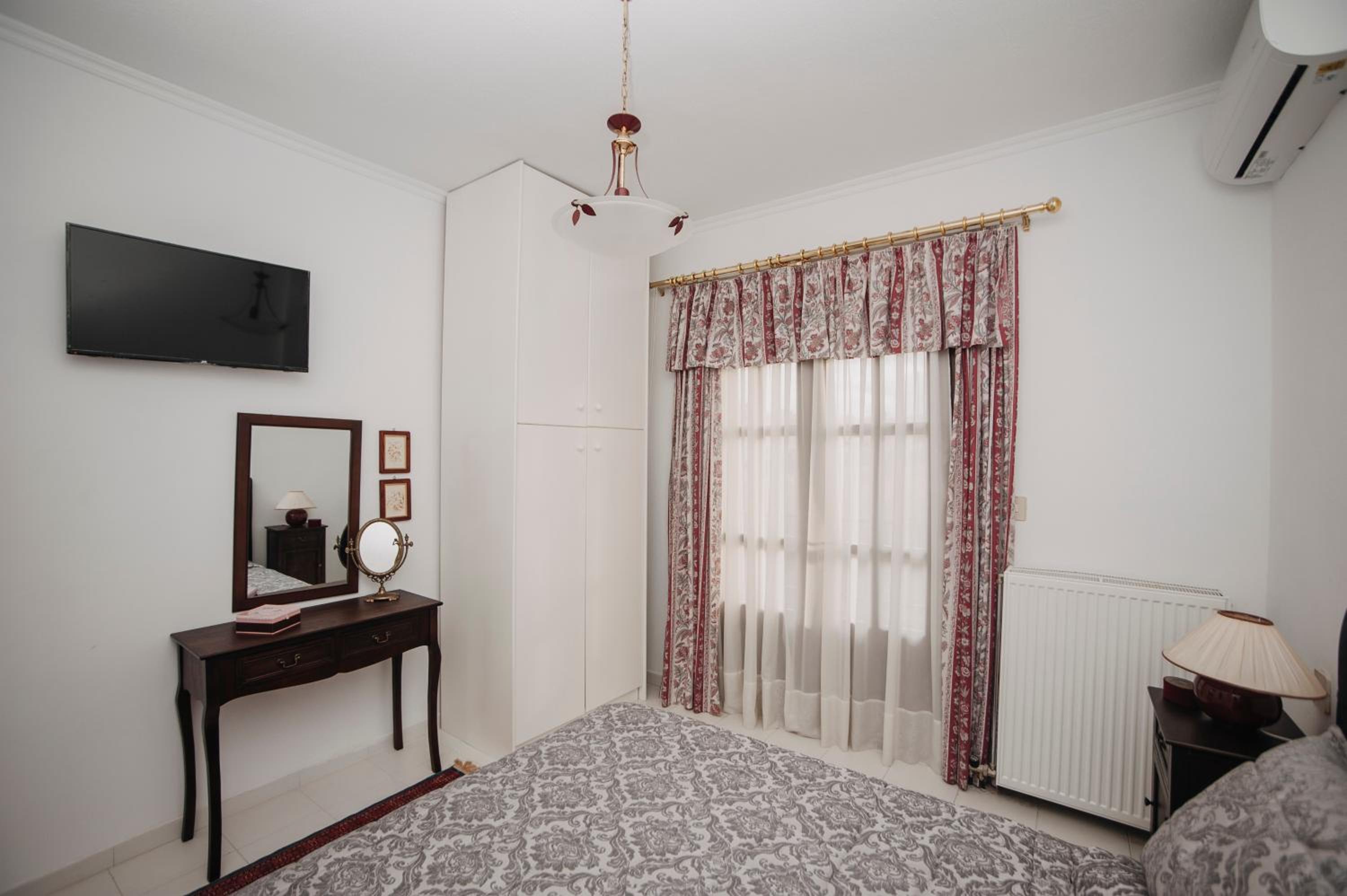 Two-Bedroom Villa - Photo 41