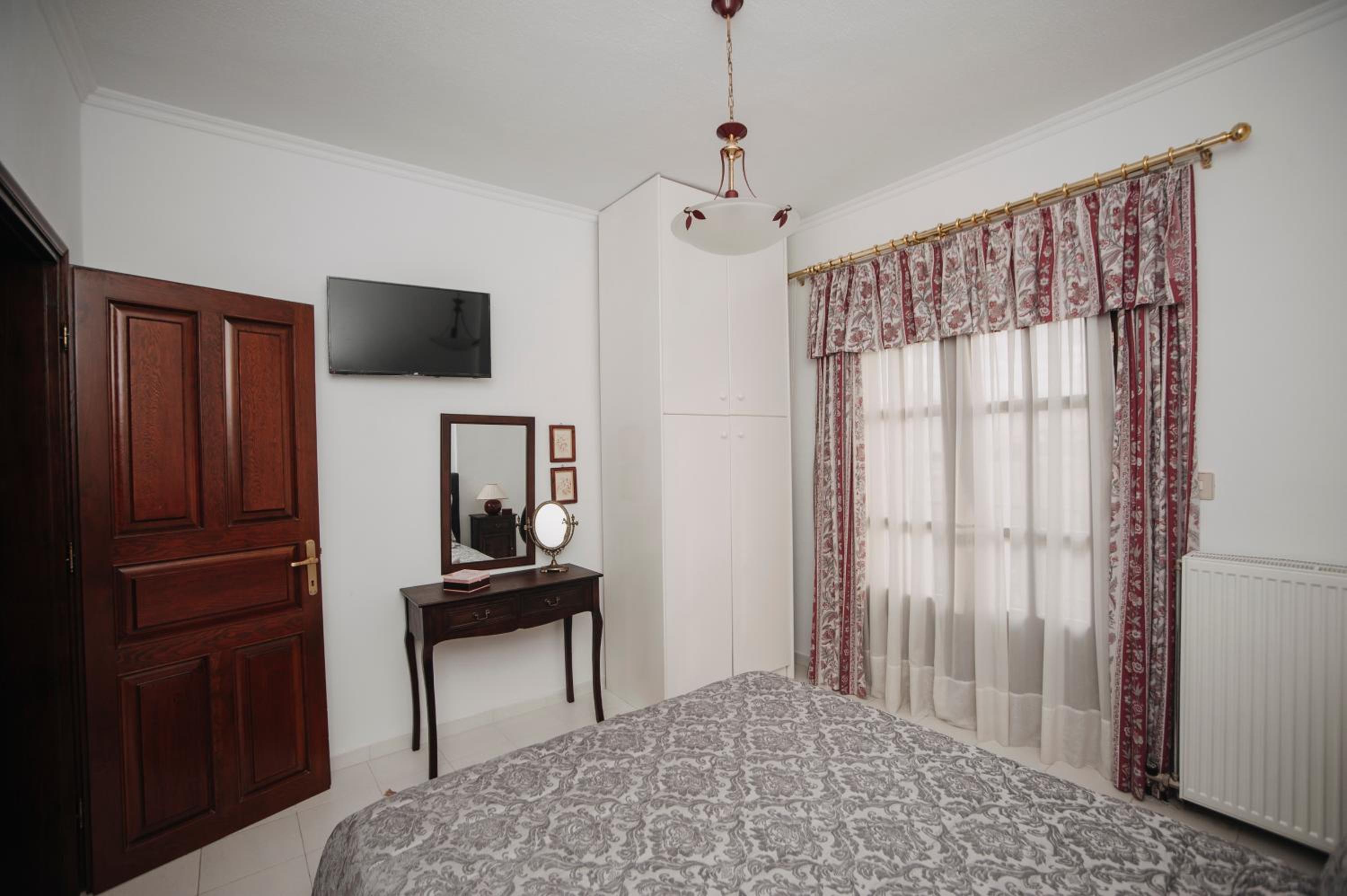 Two-Bedroom Villa - Photo 23