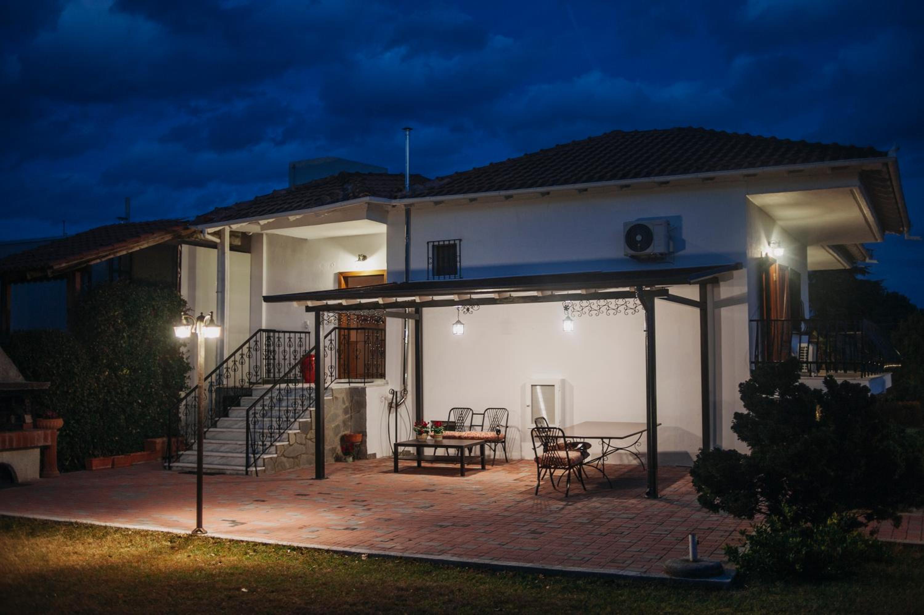 Two-Bedroom Villa - Photo 21