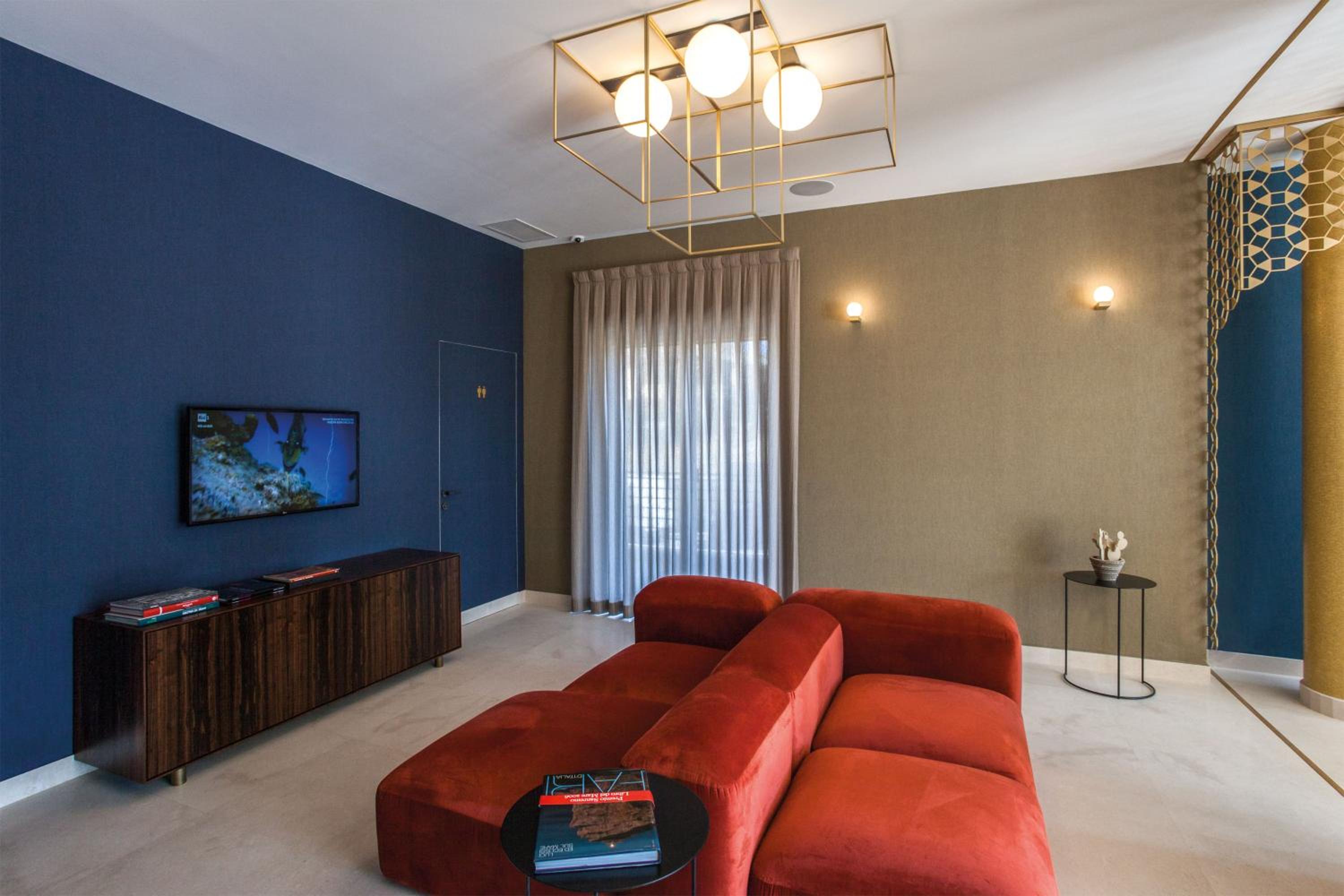 Standard Double Room - Photo 9