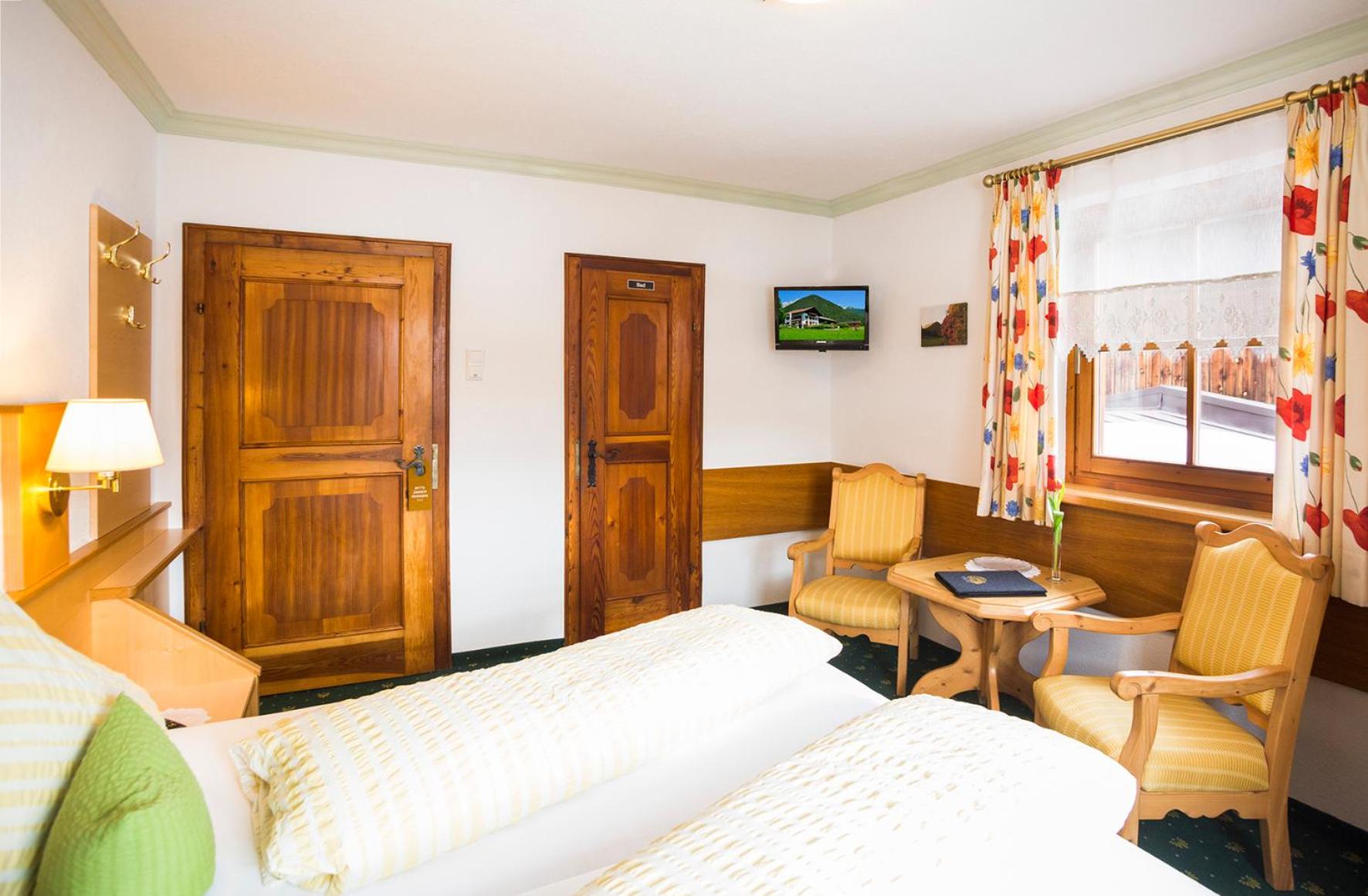 Standard Double Room photo 2
