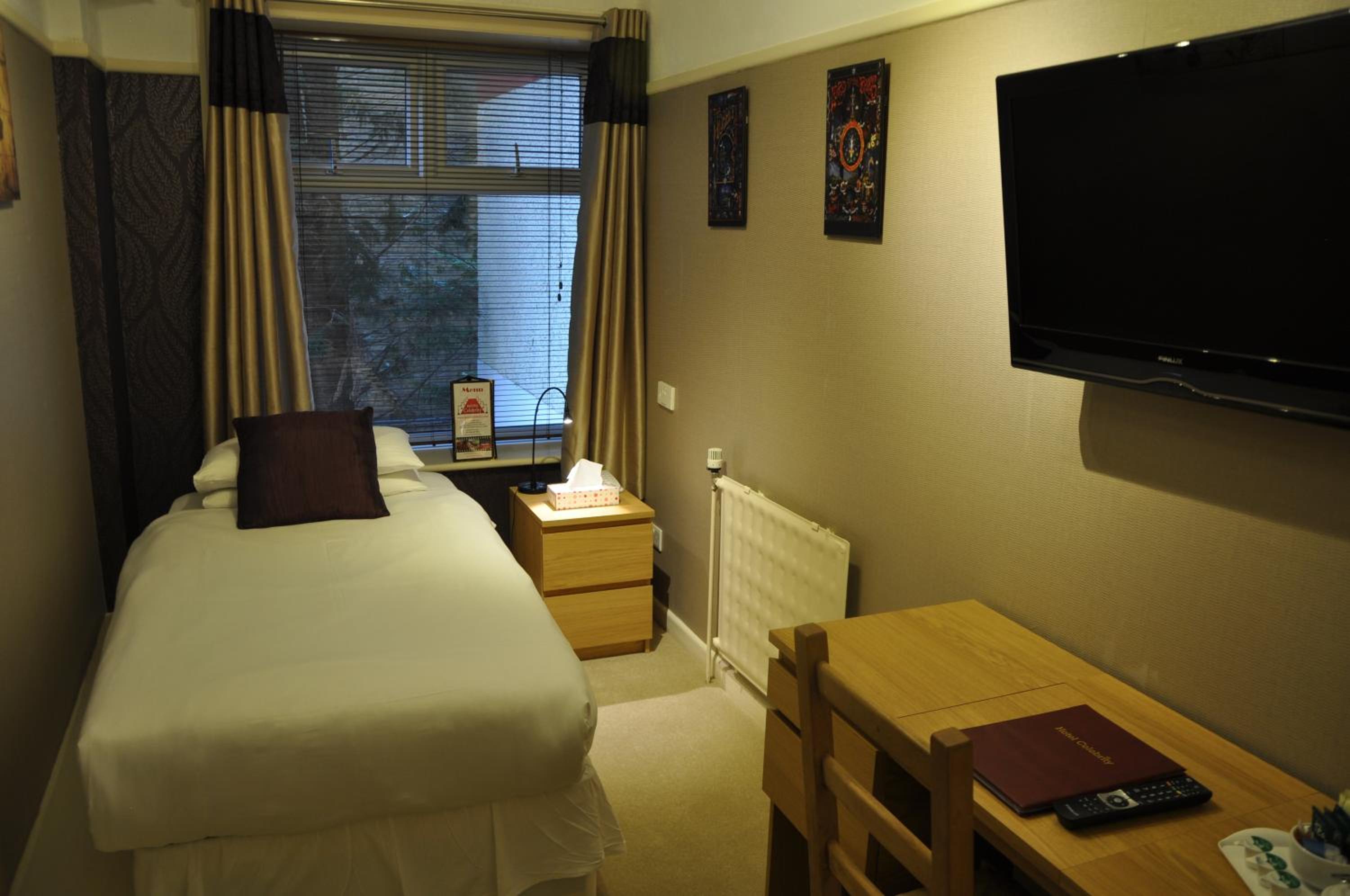 Single Room photo 2