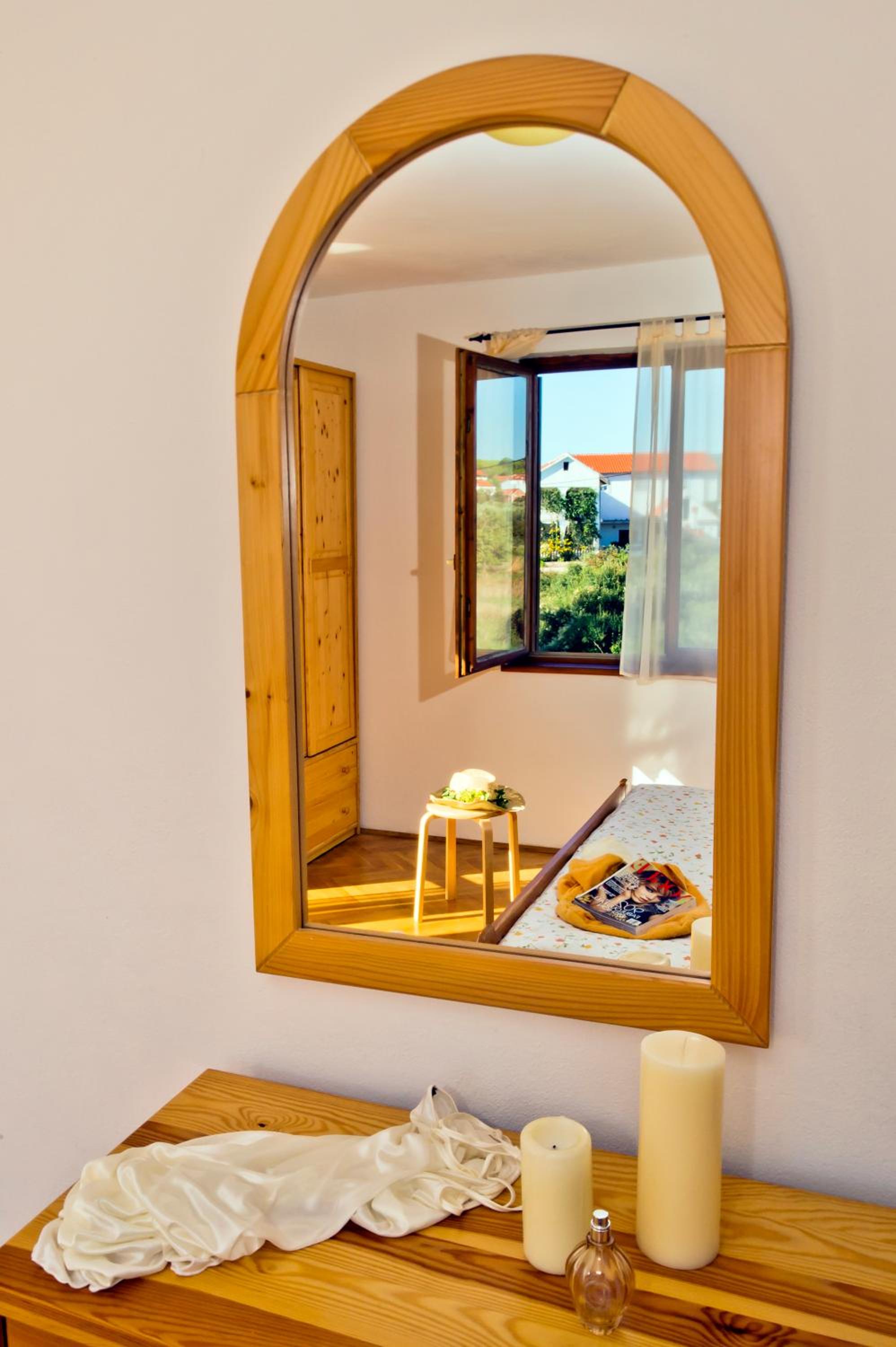 One-Bedroom Apartment with Balcony photo 2