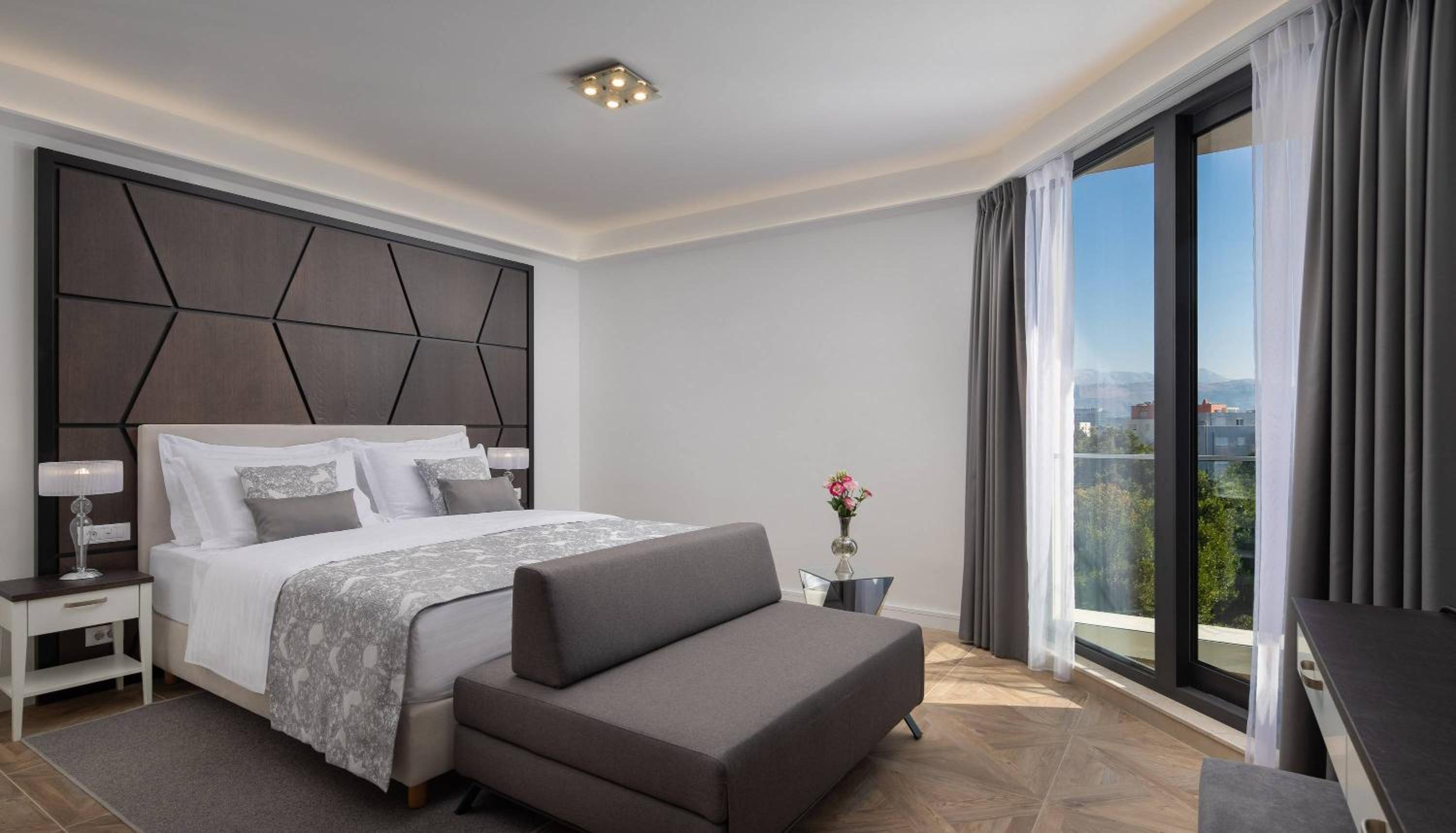 Dalma King Bed Room with Limited Sea View