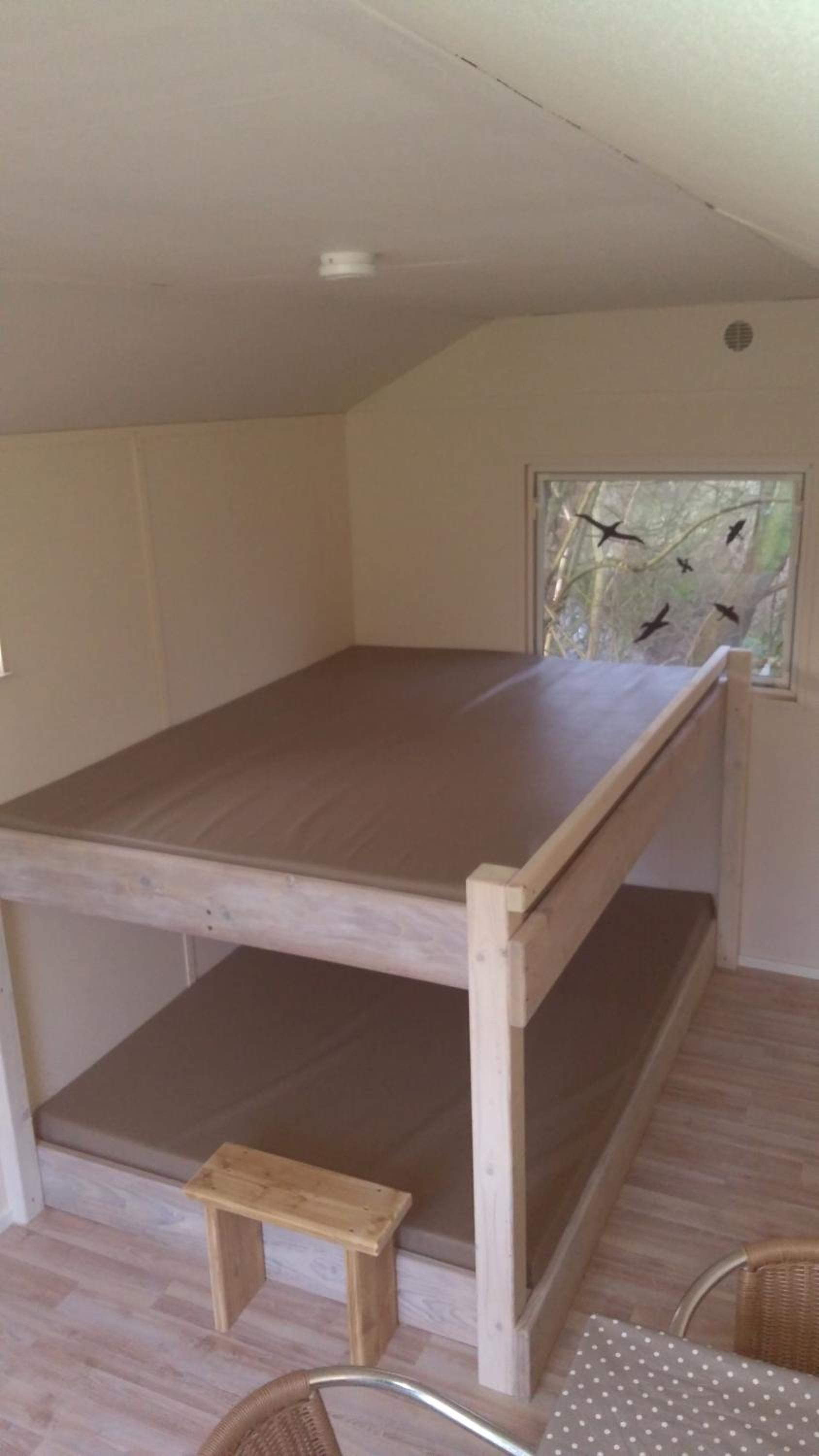Mobile Home photo 3