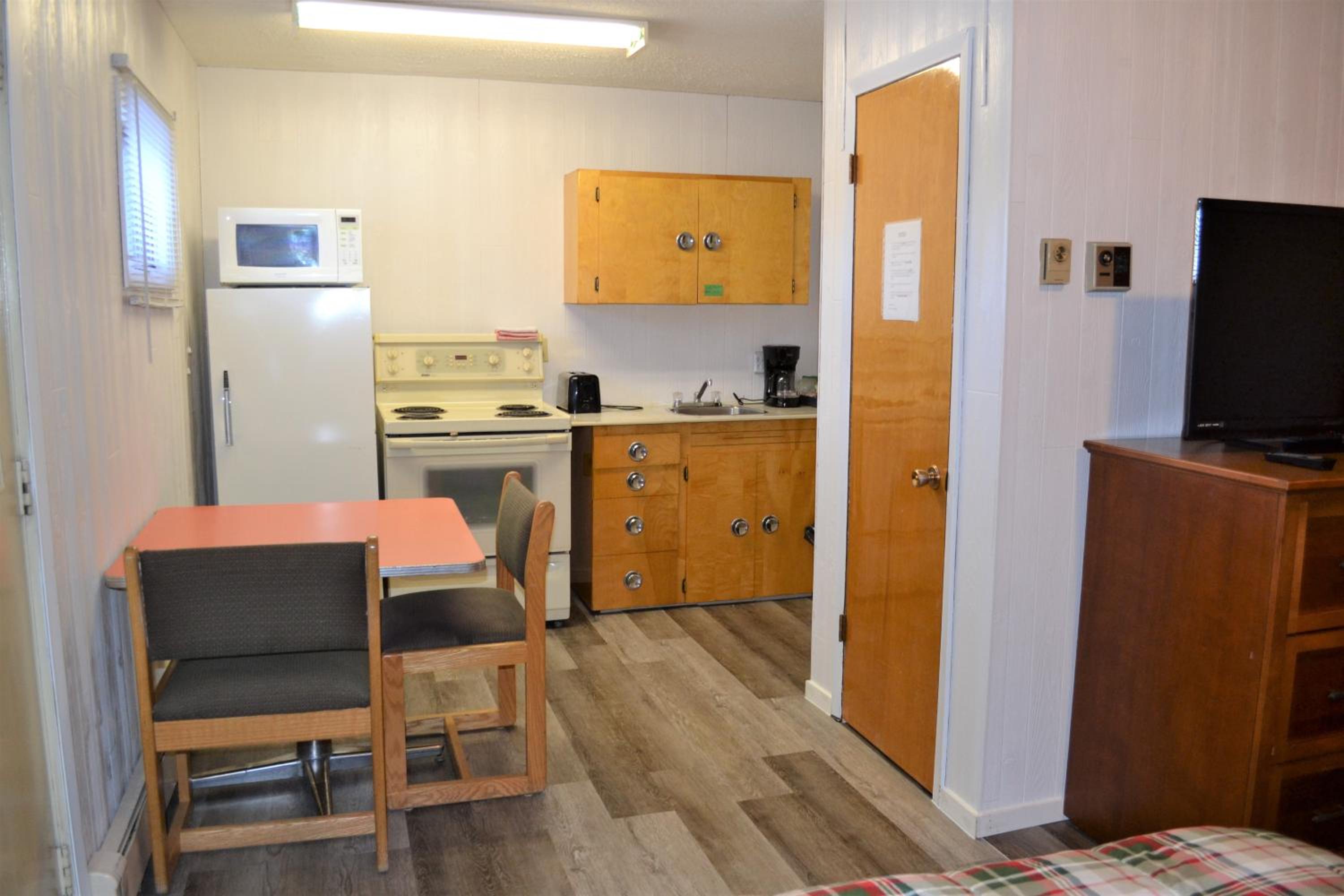Budget Double Room - Photo 4