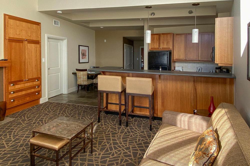 Village View One Bedroom Suite - Photo 4