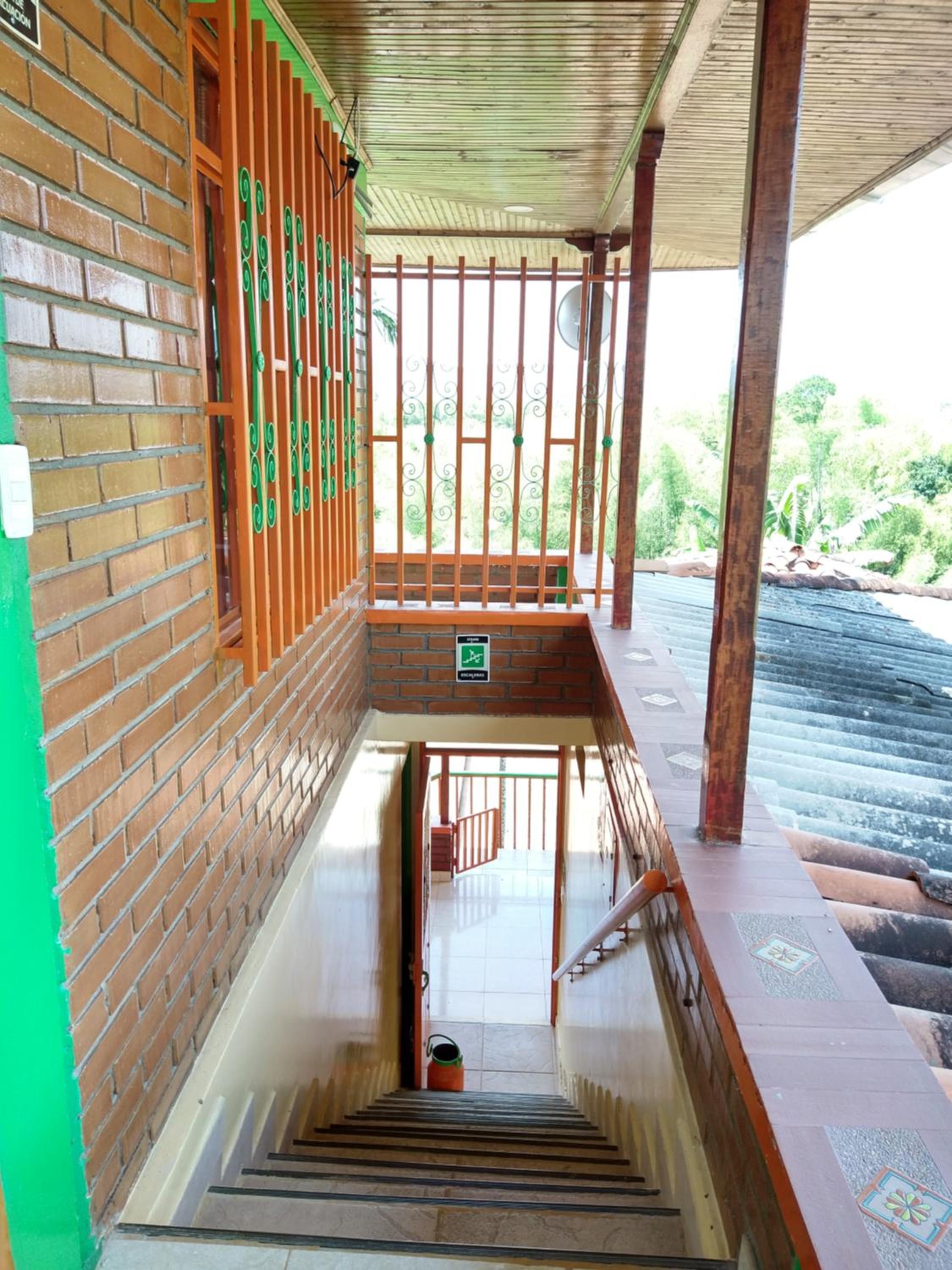 Family Room With Balcony photo 3